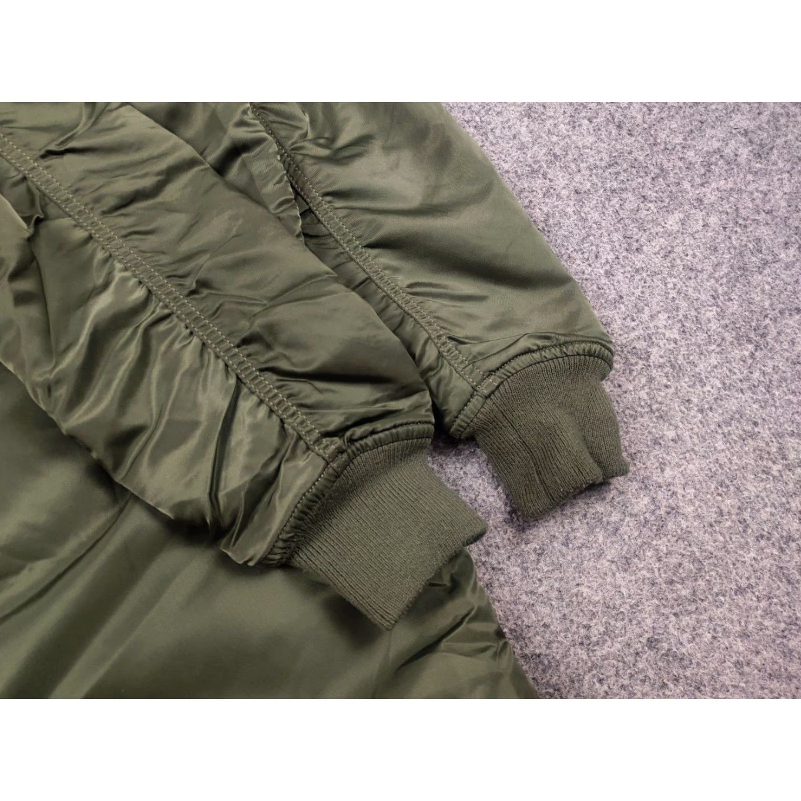 Alpha Industries Alpha Industries MA-1 Long green Military Bomber Jacket Size US M / EU 48-50 / 2 - 7 Thumbnail