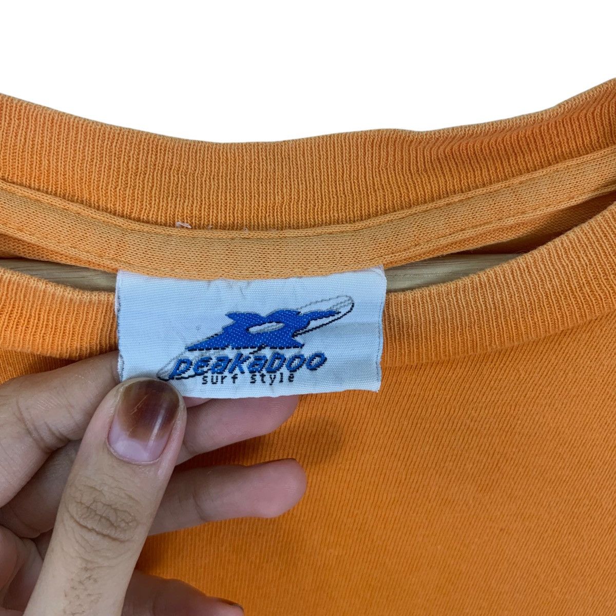 Vintage Vintage PEAKABOO SURF STYLE Ala Moana Design Hawaii Tee Size US M / EU 48-50 / 2 - 8 Thumbnail