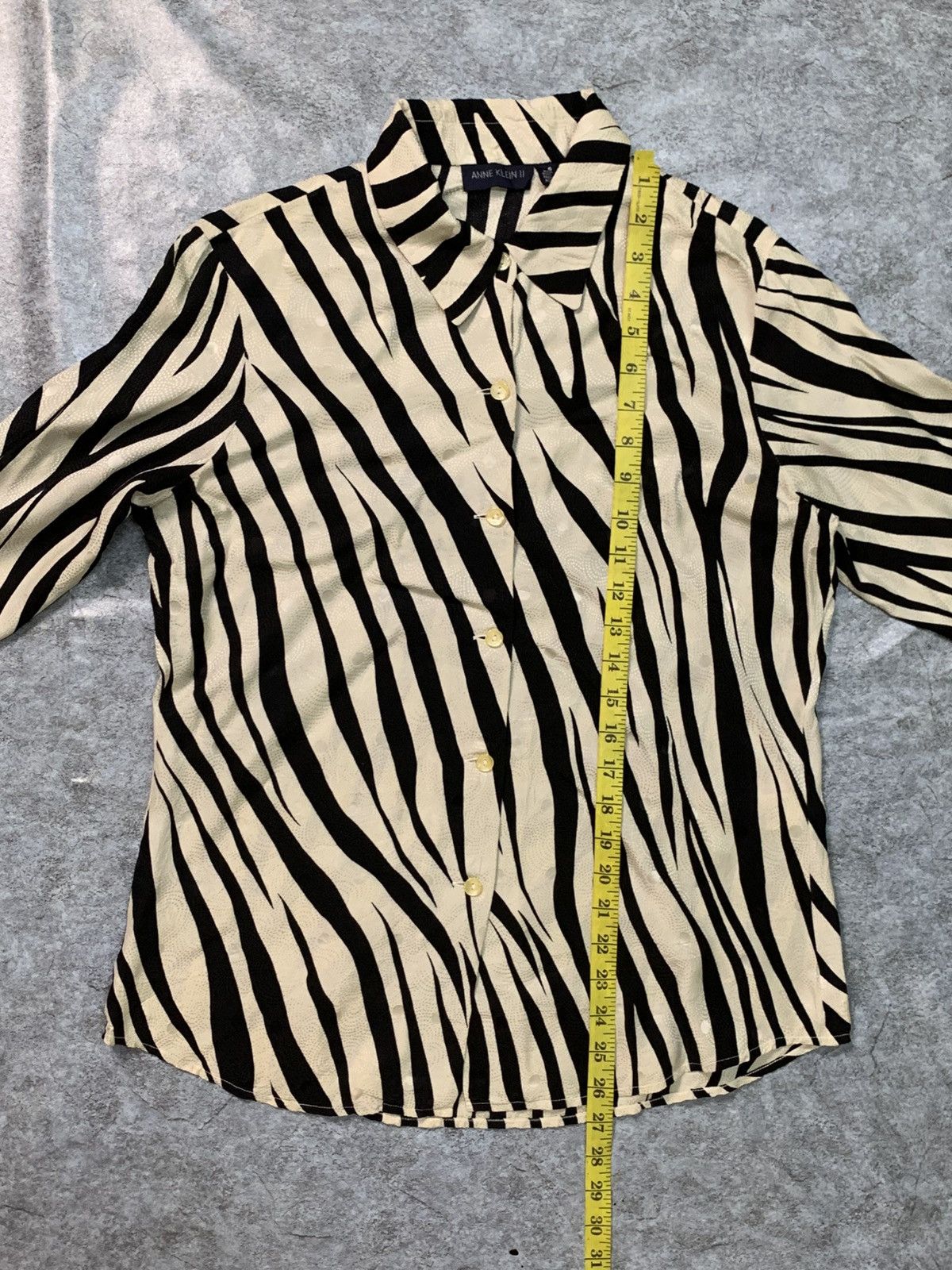 Anne Klein Rare Design Vintage Anne Klein Zebra Print Silk Blouse Size M / US 6-8 / IT 42-44 - 9 Thumbnail
