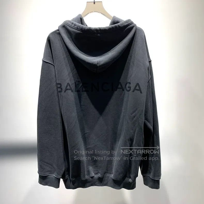 Balenciaga Balenciaga Distressed Back Logo Hooded Sweatshirt Size US S / EU 44-46 / 1 - 7 Thumbnail