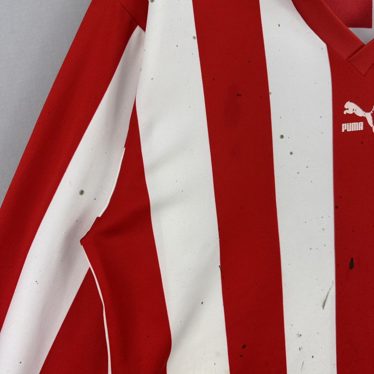 Puma Vintage Puma Jersey Number 77 Red Stripes V-Neck Collar Size US L / EU 52-54 / 3 - 13 Thumbnail