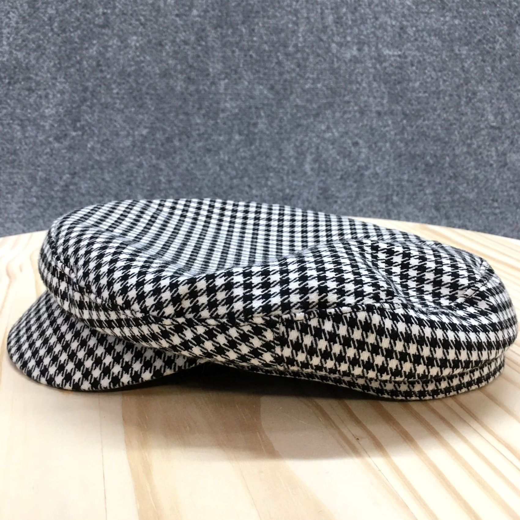 H&M H&M Newsboy Hat Womens One Size Curved Brim Houndstooth Black White Polyester Size ONE SIZE - 4 Thumbnail