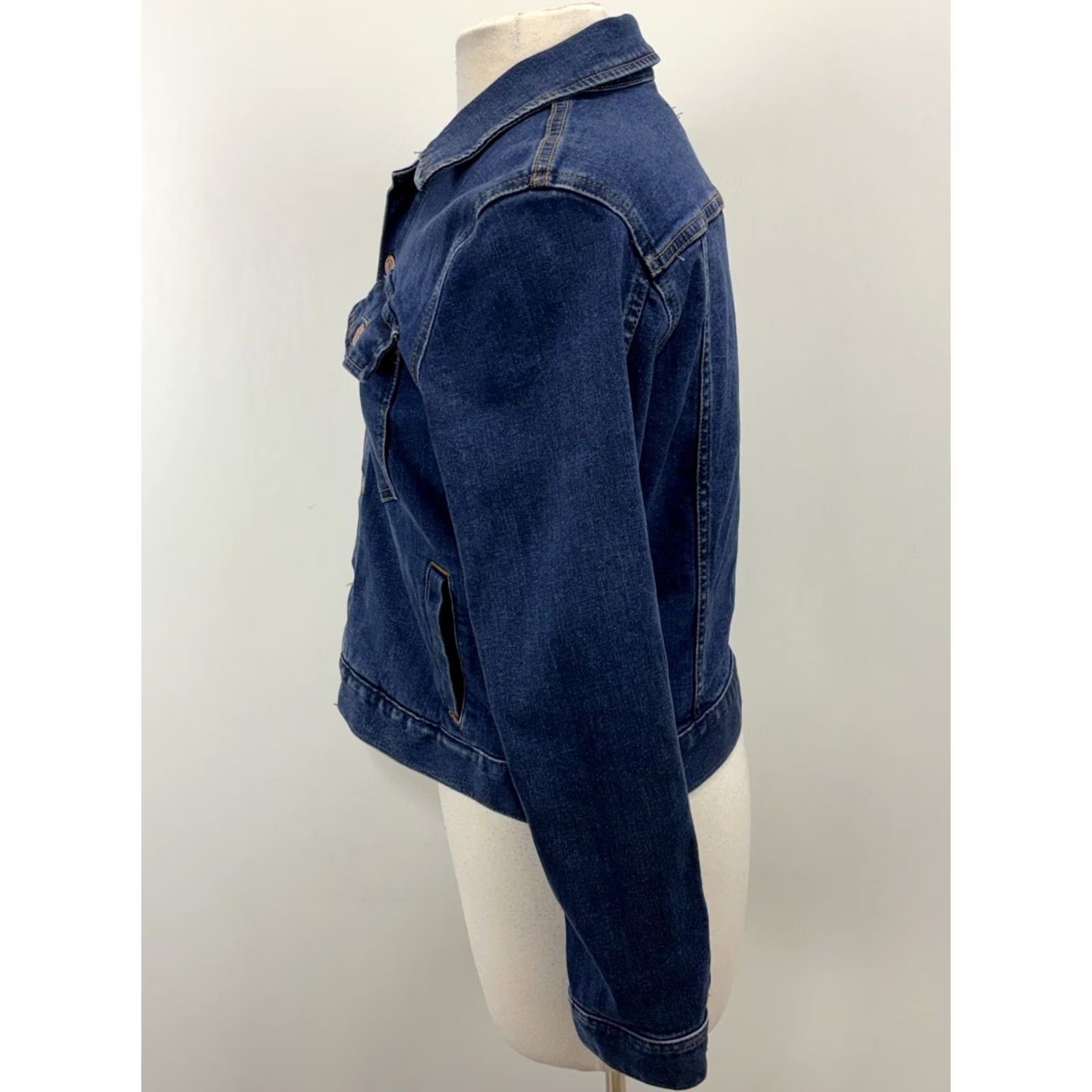 J.Crew J.CREW Mercantile Denim Trucker Jacket Blue Womens M Stretch Regular Jacket Modern Classic Outdoor Preppy Mens Womens Girls not applicable Size M / US 6-8 / IT 42-44 - 2 Thumbnail