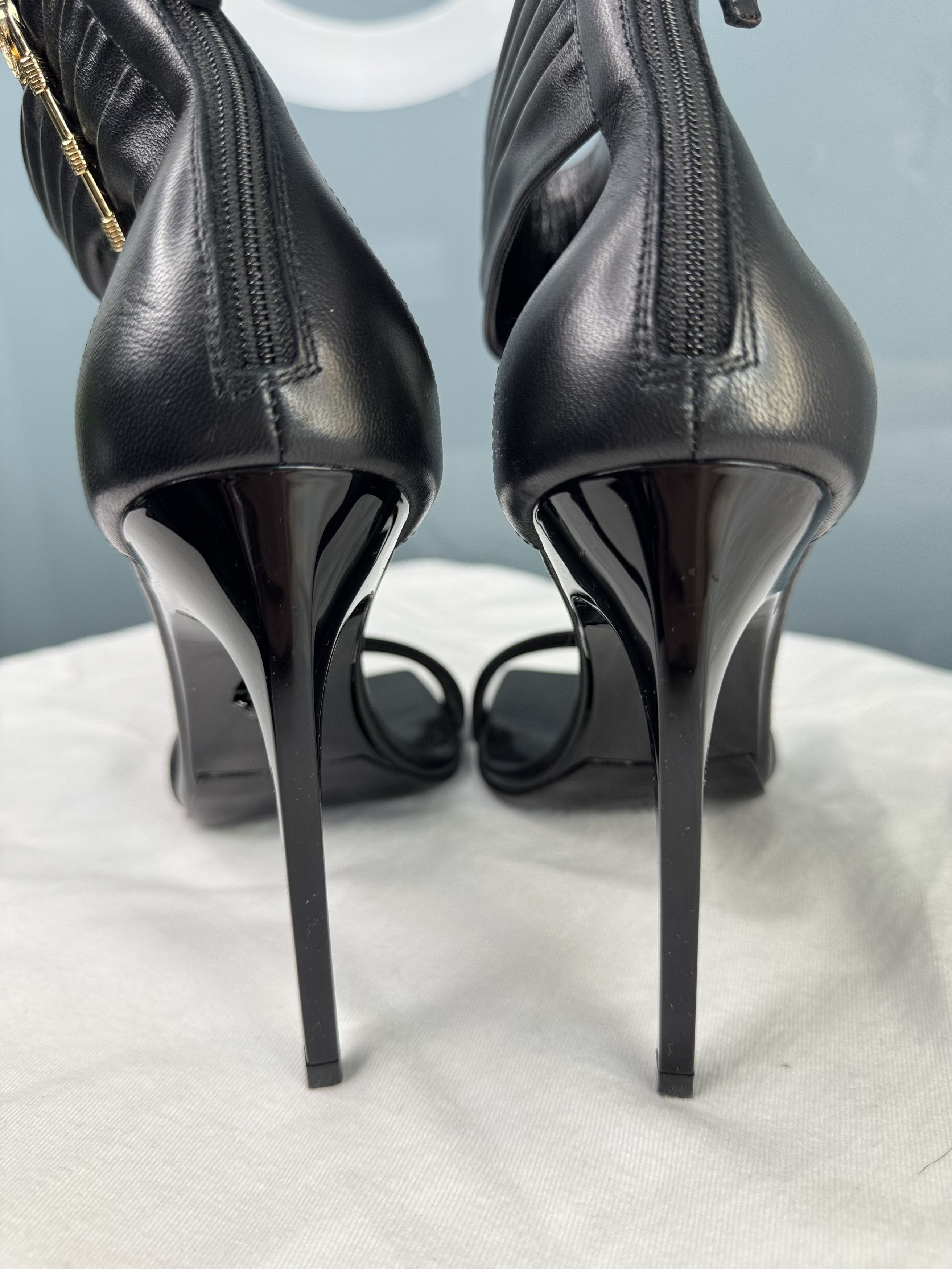 Versace Medusa Safety Pin Heels Size US 8 / IT 38 - 9 Thumbnail
