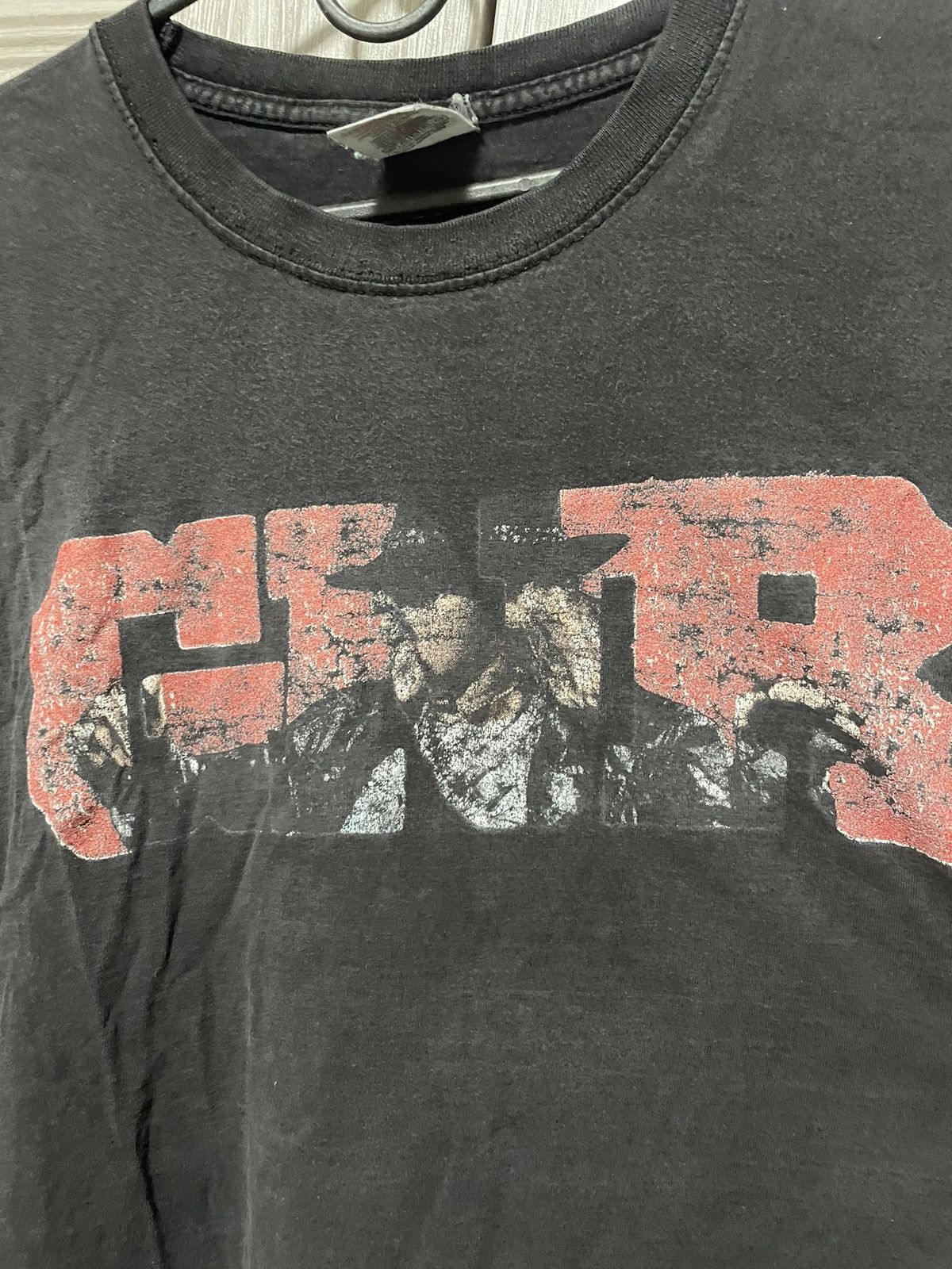 Band Tees × Vintage Guns N’ Roses European Tour 2012 T-Shirt Japanese Band Tee Size US XL / EU 56 / 4 - 4 Thumbnail