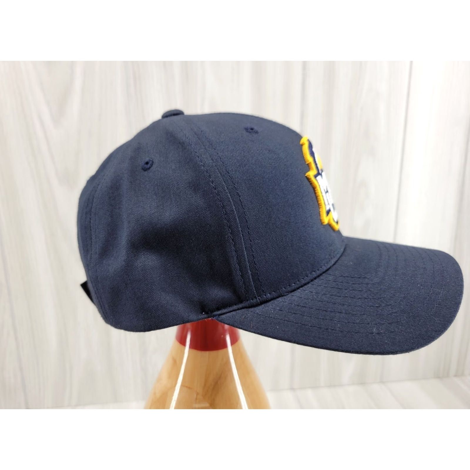Vintage Marquette Golden Eagles Navy Blue Hat Strapback Pacific Headwear Size ONE SIZE - 5 Thumbnail