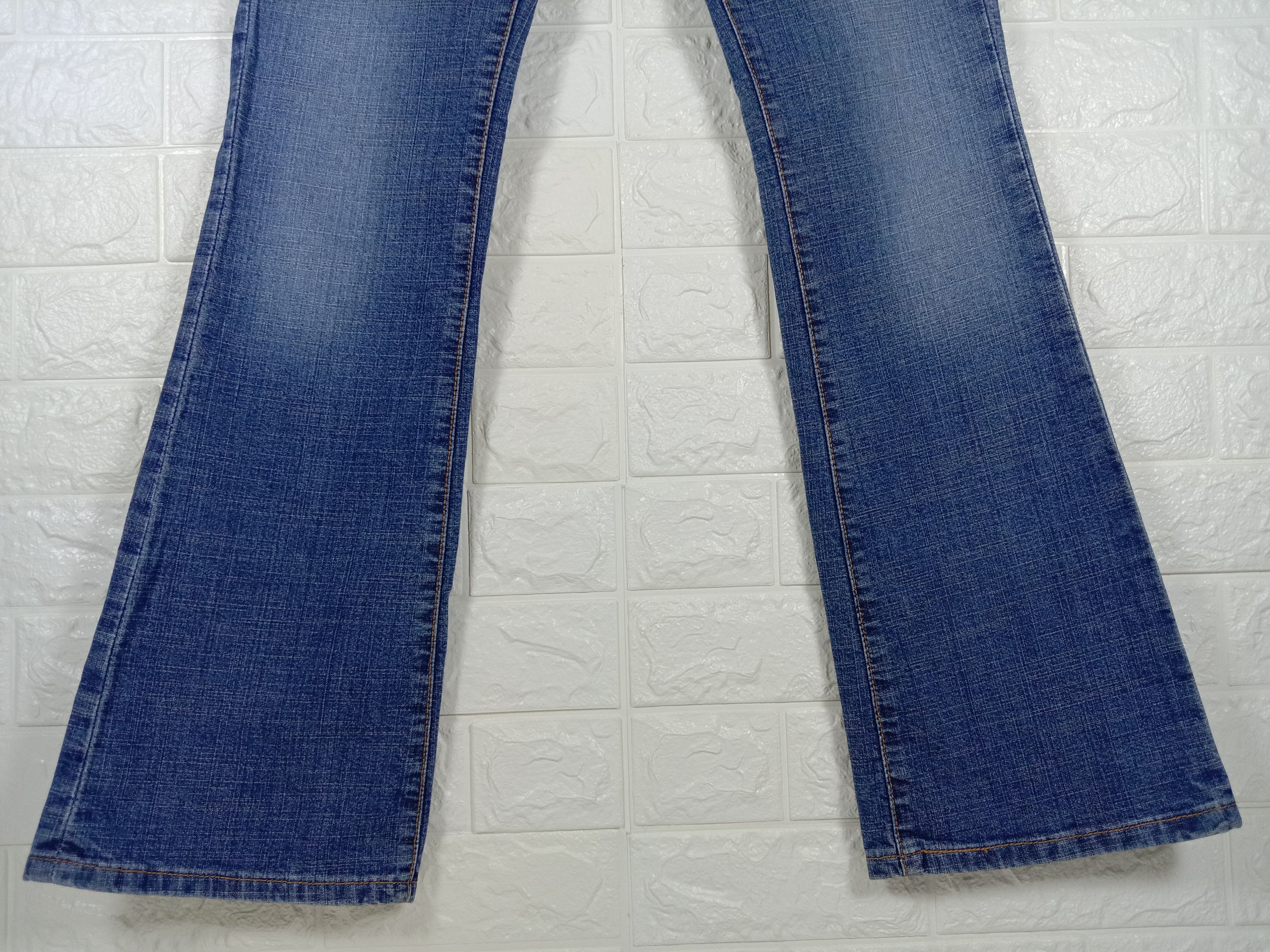 Levi's Vintage Levi's 518 Flare Jeans Blue Wash Denim Size 31" - 4 Thumbnail