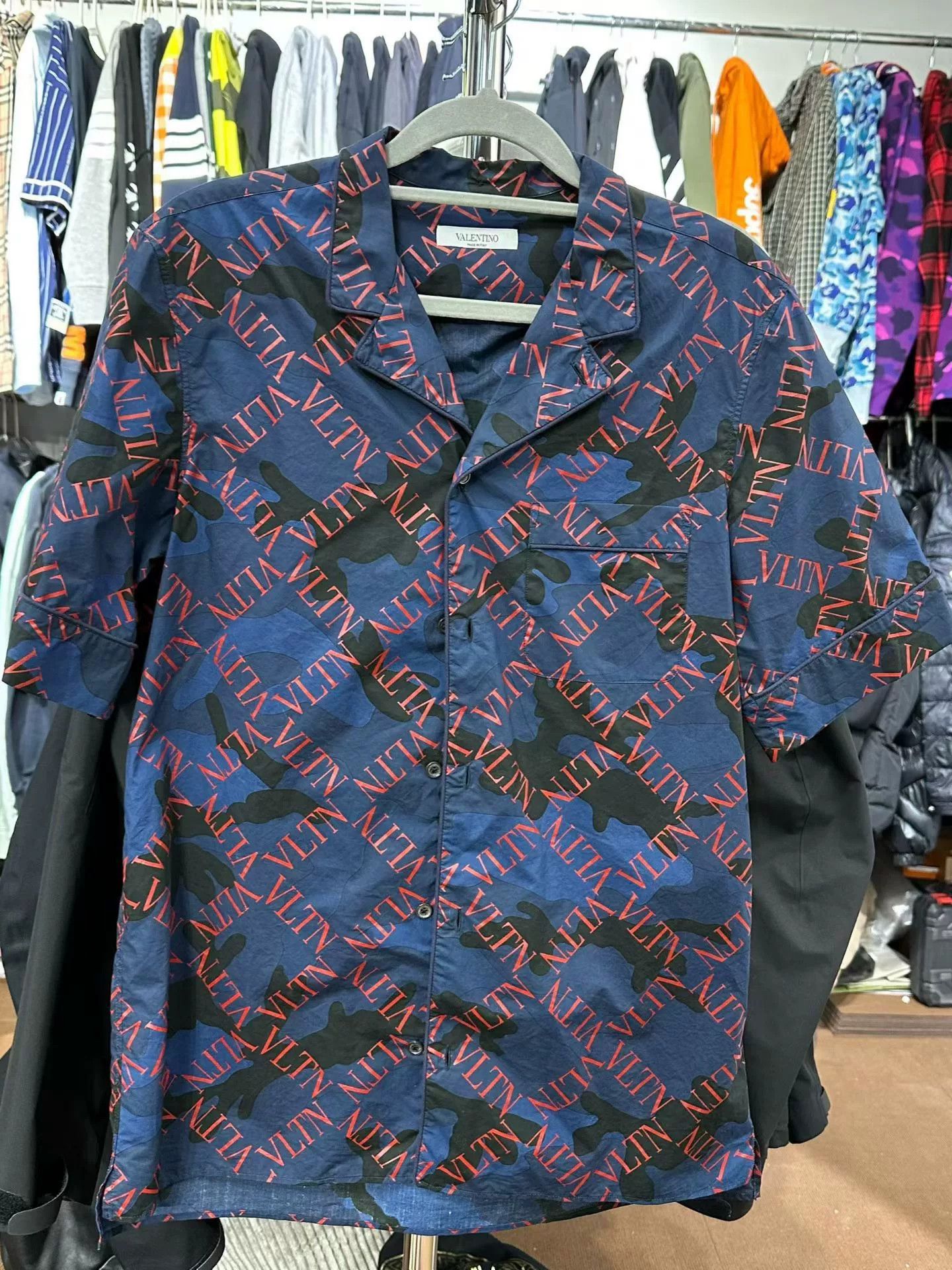 Valentino Valentino Shirt 44 Men Size US L / EU 52-54 / 3 - 1 Preview