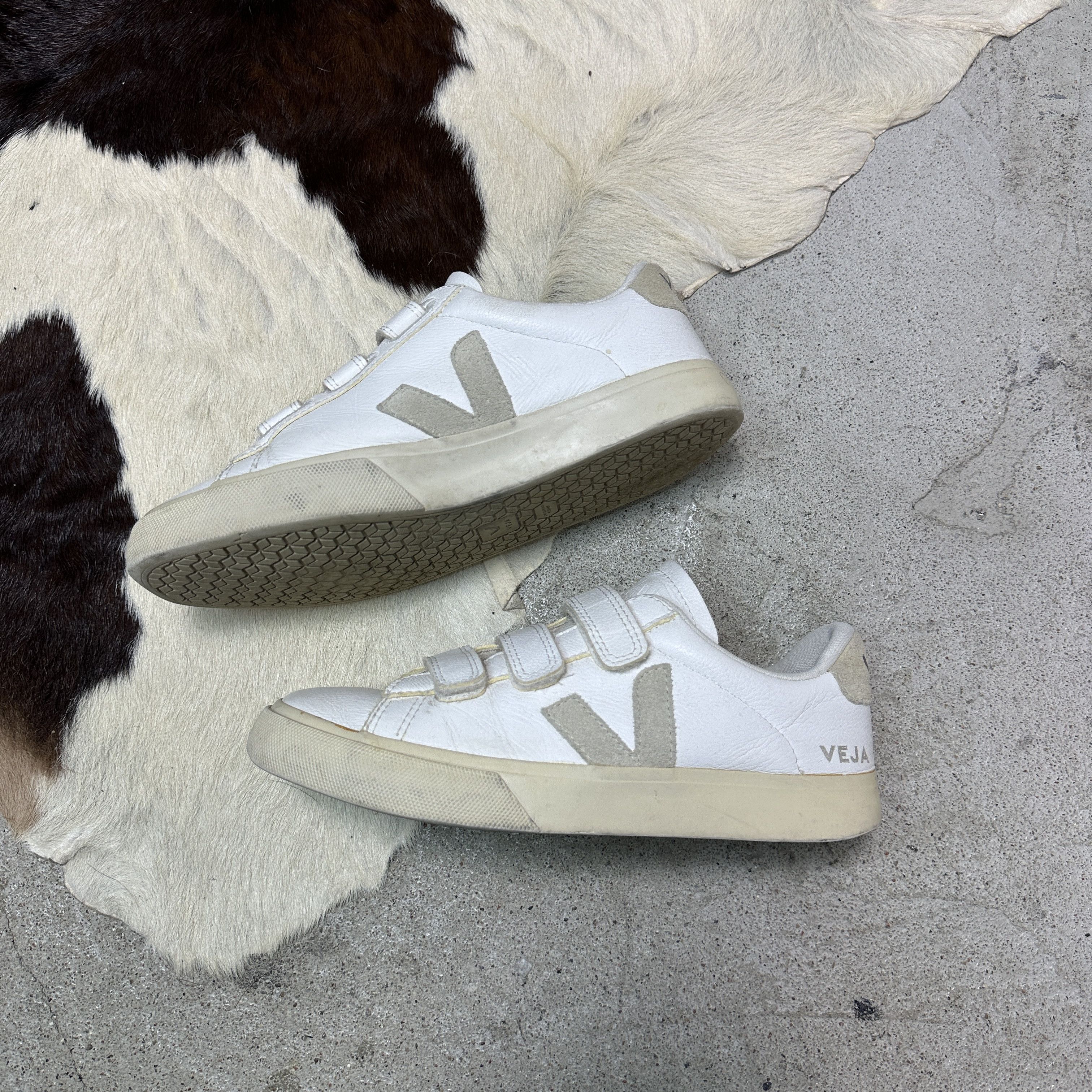 Veja Vintage Leather Streetwear Sporty Velcro Veja Sneakers Y2K Size US 9 / IT 39 - 7 Thumbnail