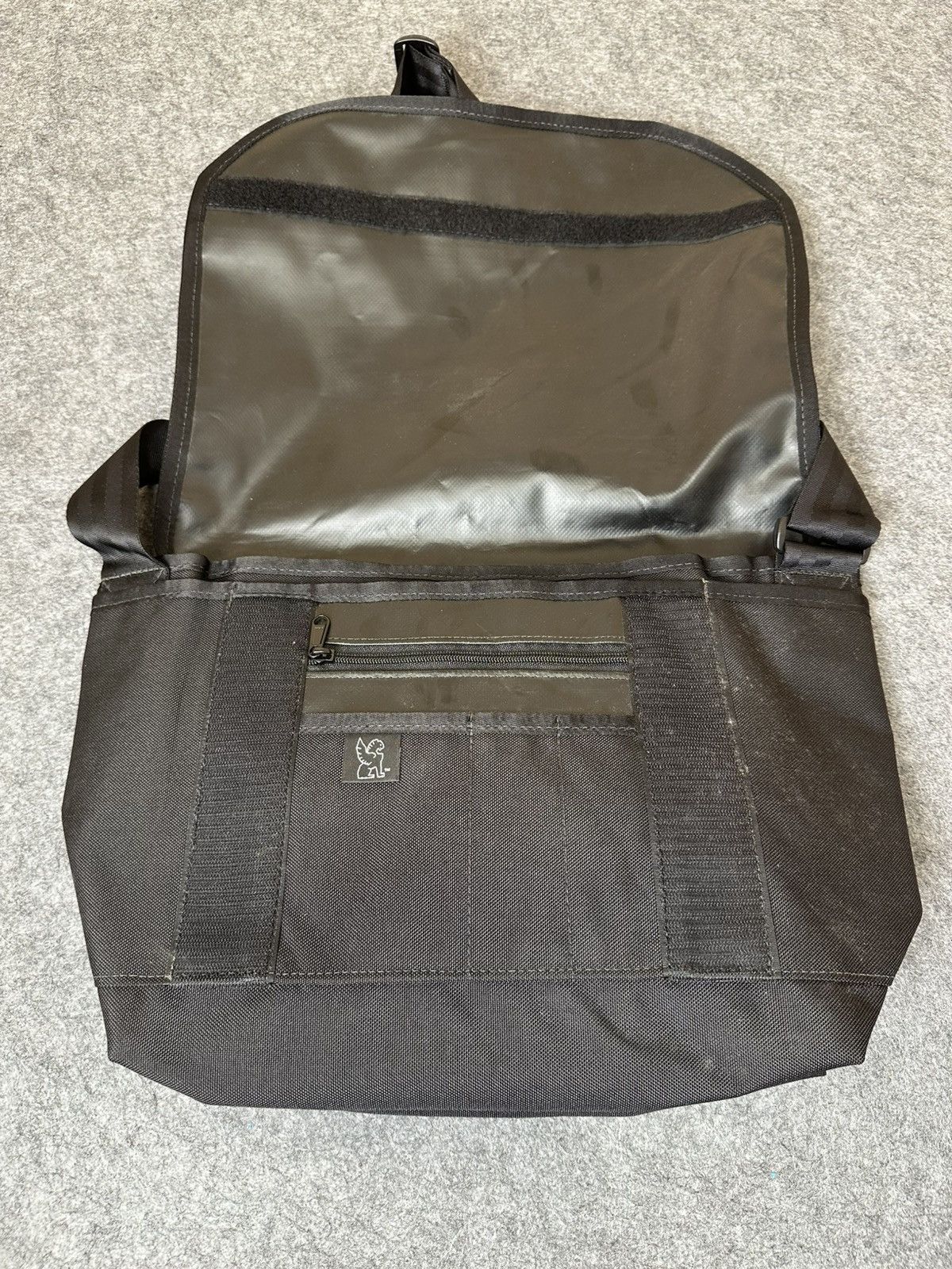 Chrome Industries Chrome Industries messenger bag water-resistant material. Size ONE SIZE - 5 Thumbnail