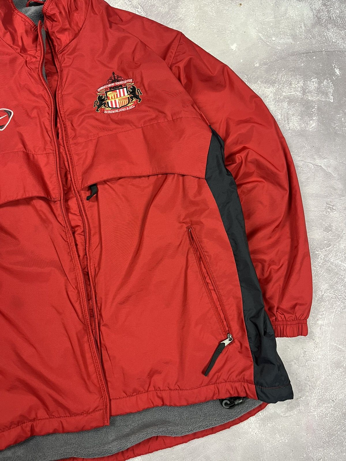 Nike Vintage Nike Team Sunderland 2000-2002 Red Soccer Jacket Size US M / EU 48-50 / 2 - 4 Thumbnail