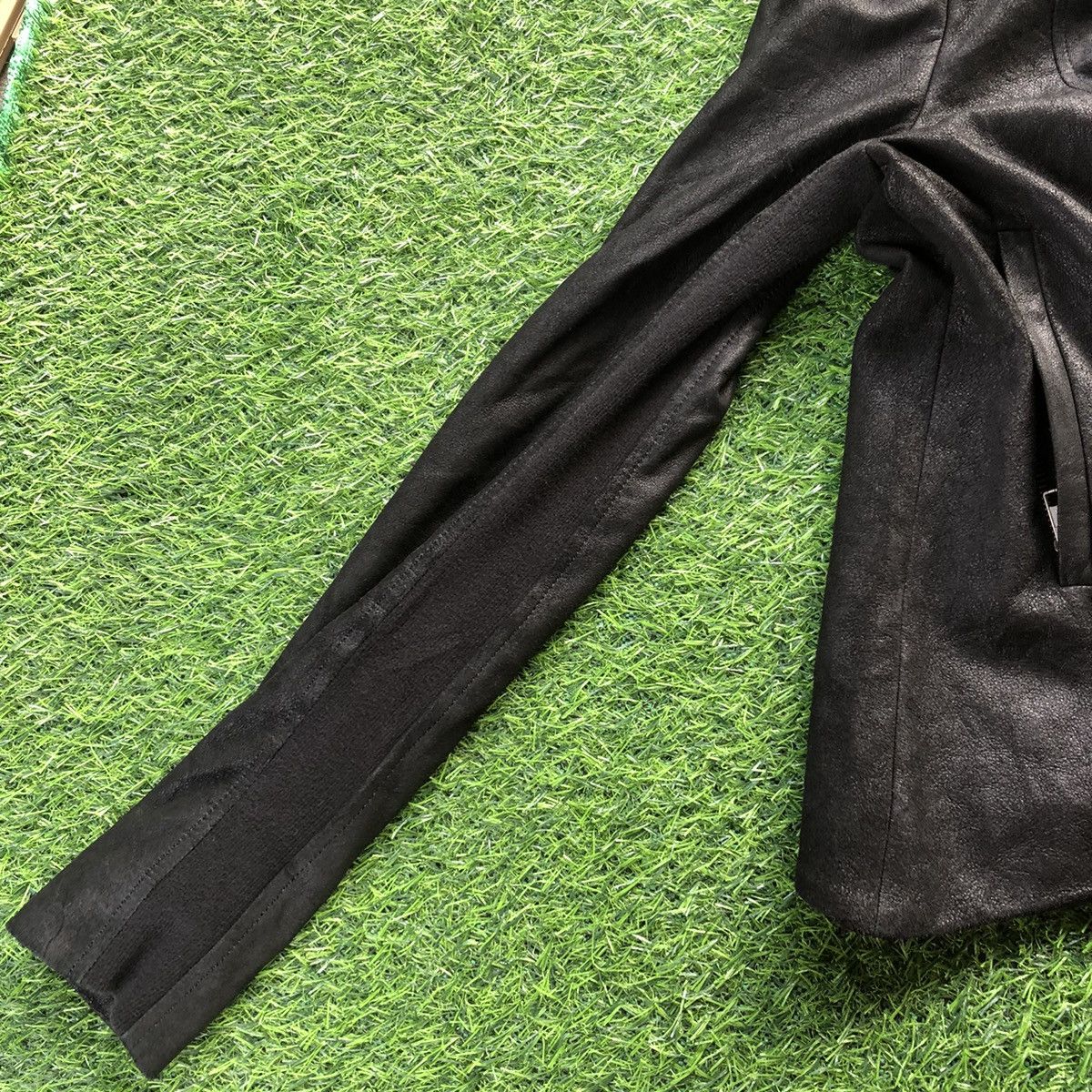 Helmut Lang Helmut Lang Asymmetrical Soft Leather Jacket Size L / US 10 / IT 46 - 10 Thumbnail