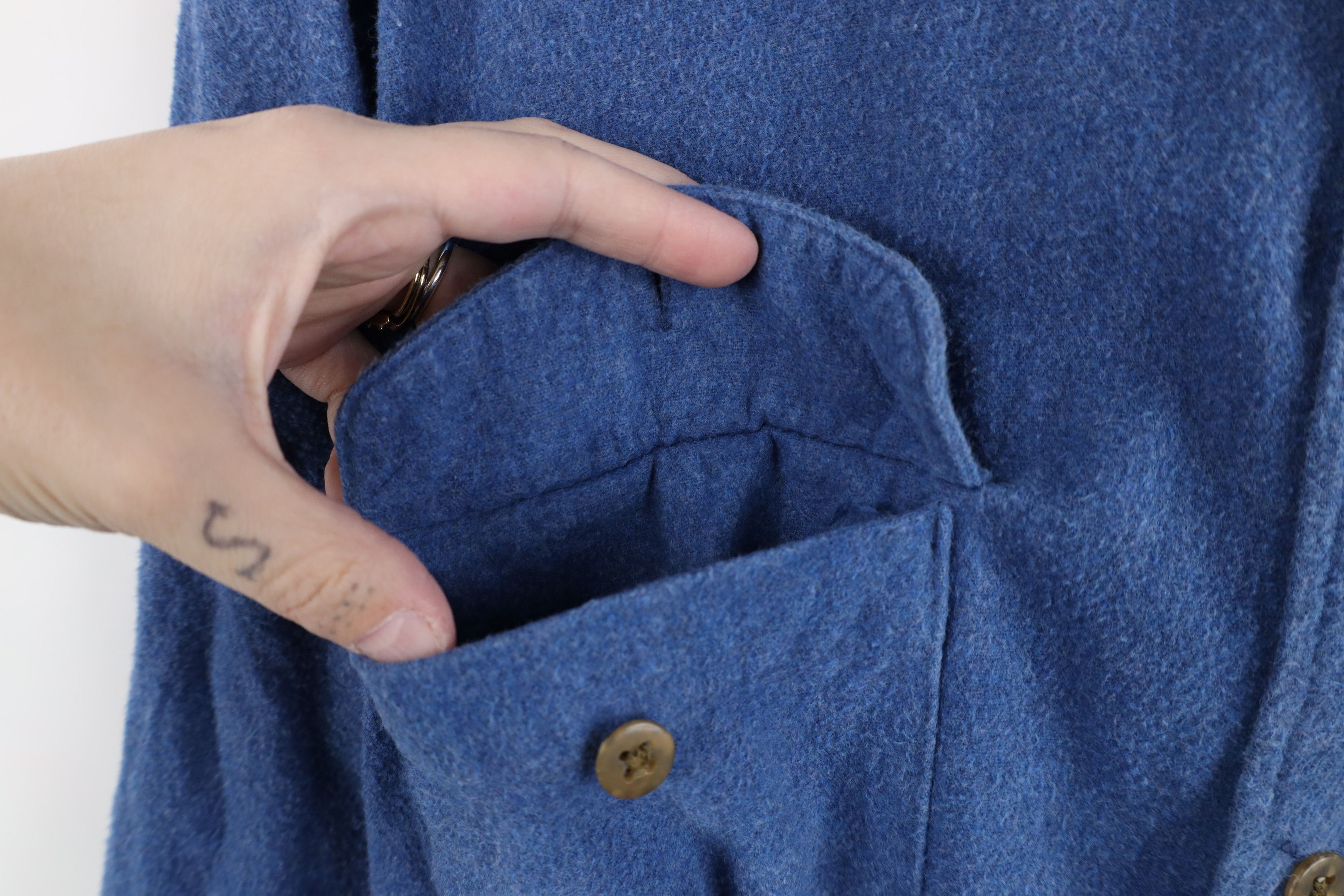 Vintage Vintage 90s Streetwear Cloth Collared Button Shirt Blue Size US M / EU 48-50 / 2 - 6 Thumbnail