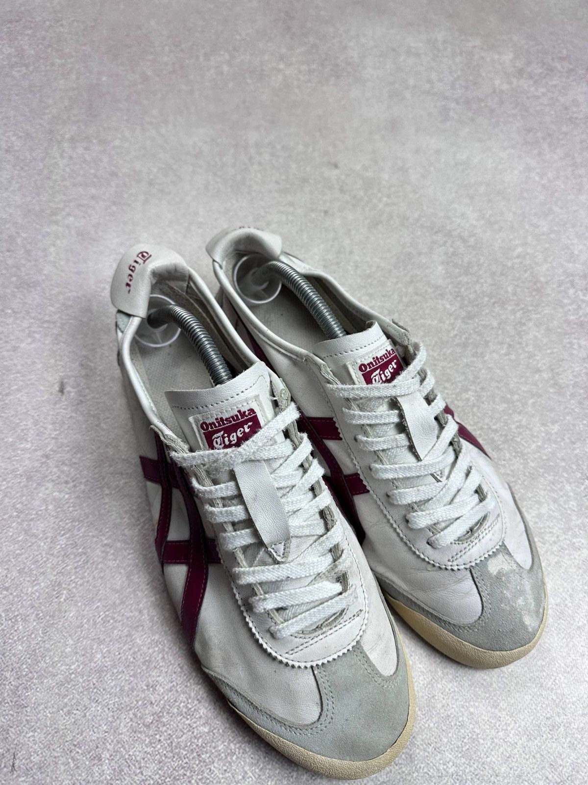 Asics Vintage Asics Onitsuka Tiger Mexico 66 Low Leather Sneakers Size US 11 / EU 44 - 4 Thumbnail
