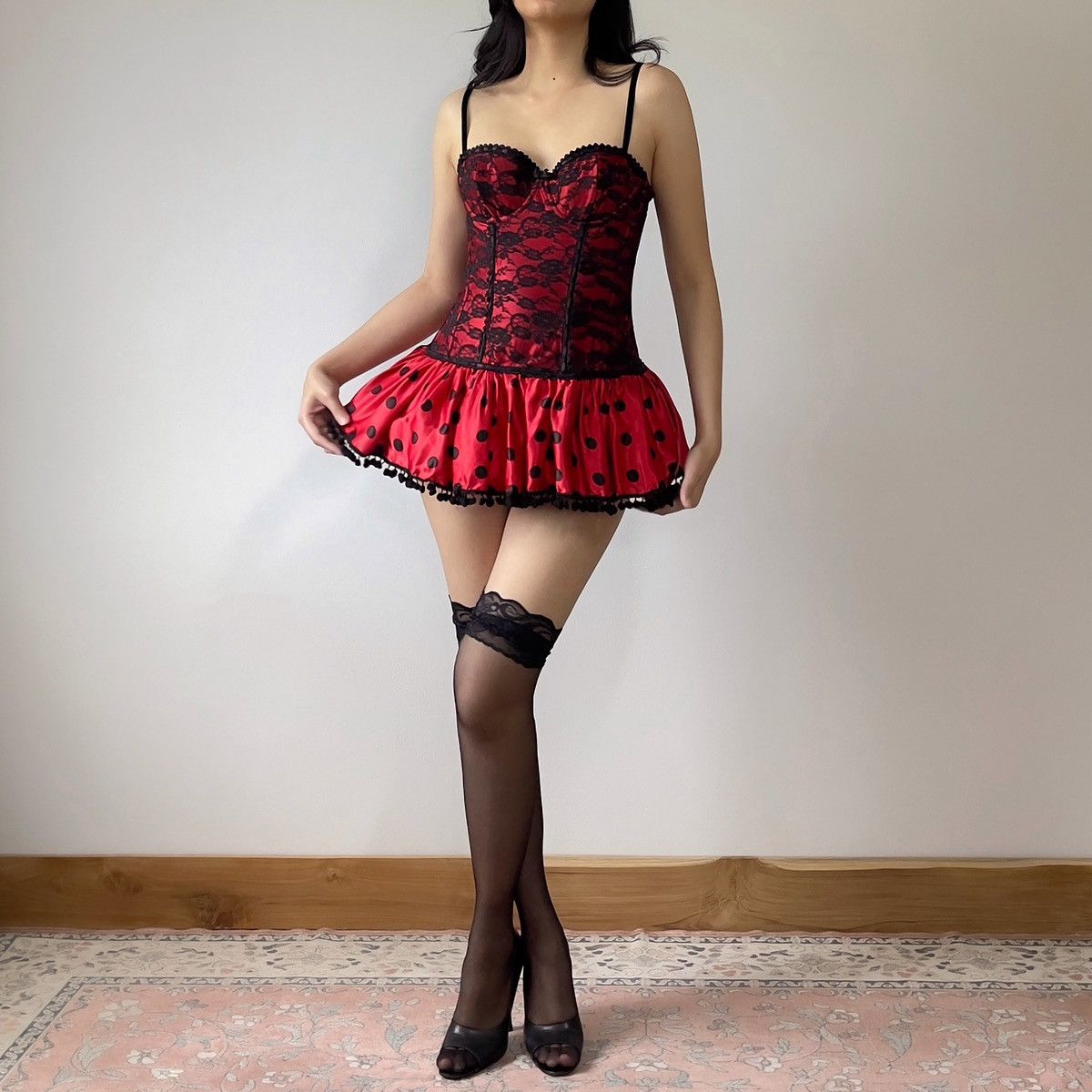 Victoria's Secret Red With Black Polka Dots Corset Bustier Costume (Medium) Size M / US 6-8 / IT 42-44 - 9 Thumbnail
