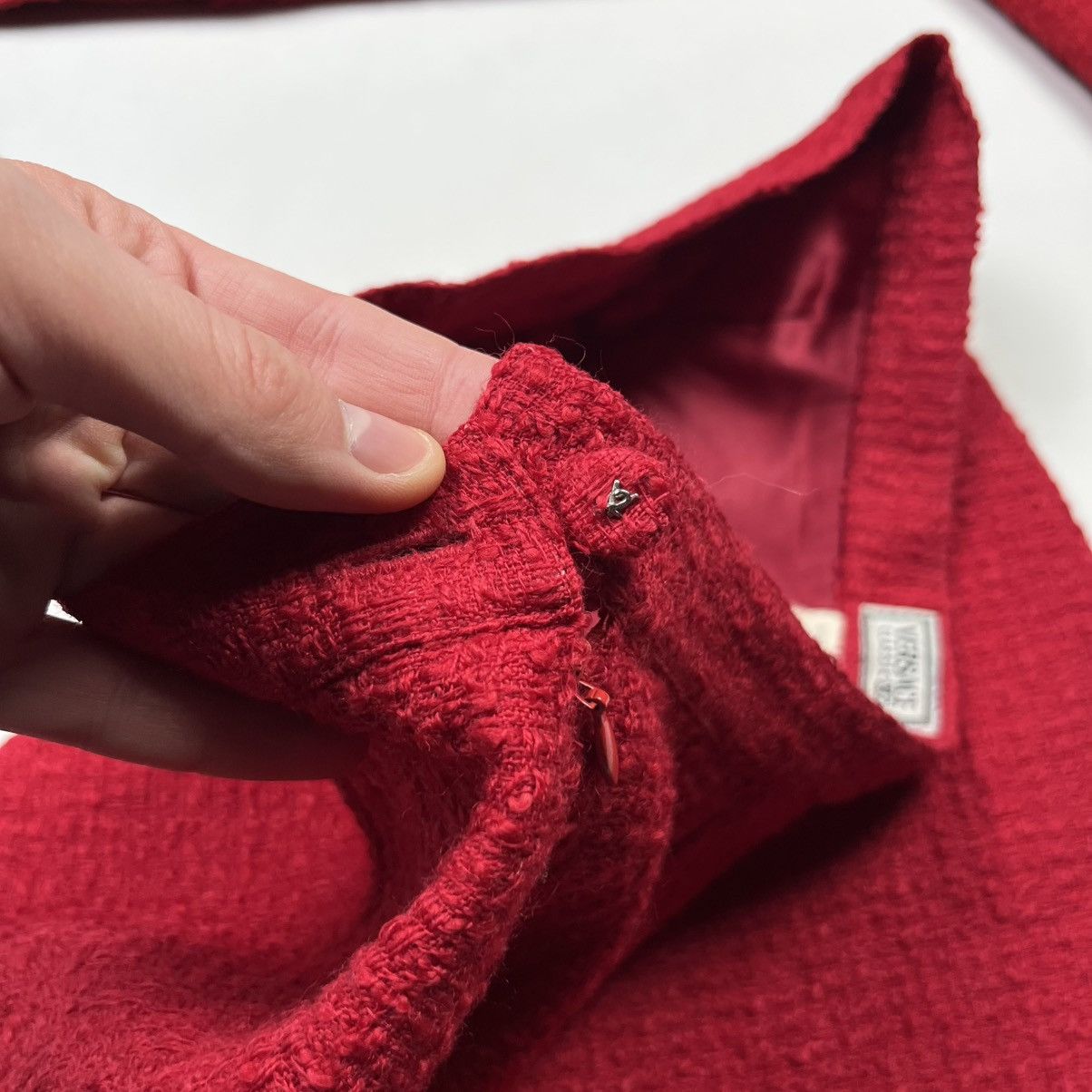 Versace × Vintage Versace Classic V2 Women’s Suit Blazer & Skirt Luxury Red Size M / US 6-8 / IT 42-44 - 9 Thumbnail