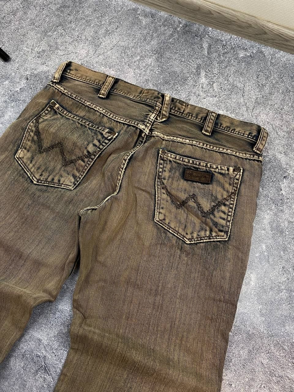 Wrangler Wrangler Jeans Dirty Pants faded crazy thrash y2k distressed Size US 36 / EU 52 - 6 Thumbnail
