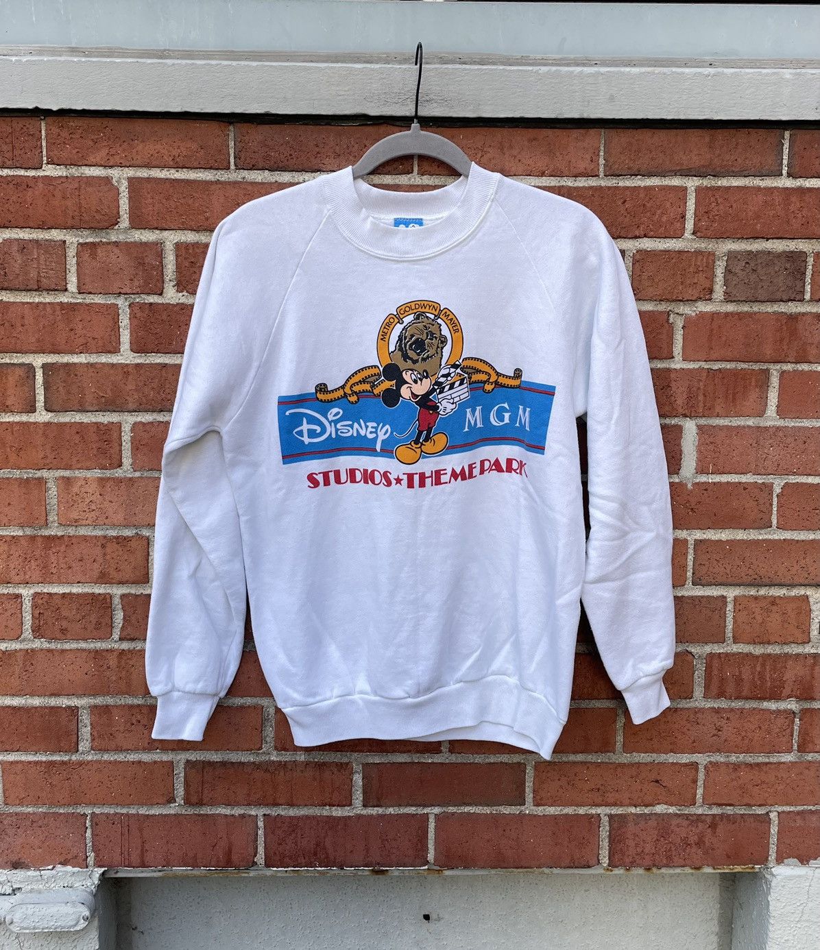 Disney Vintage 80s Disney Mickey Mouse Sweatshirt MGM Studio Size US M / EU 48-50 / 2 - 1 Thumbnail