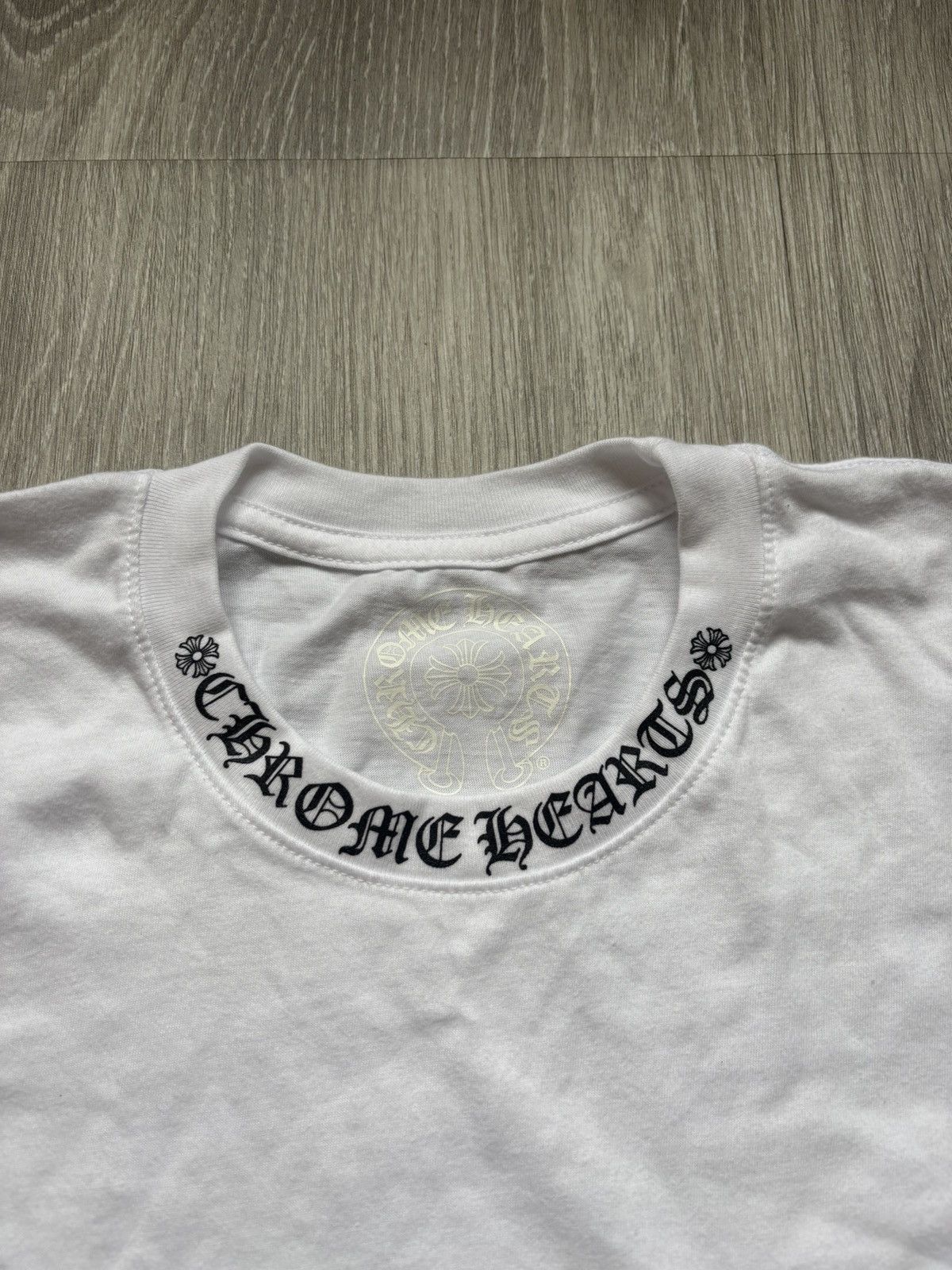 Chrome Hearts Chrome Hearts White Neck Logo Tee Size US L / EU 52-54 / 3 - 5 Thumbnail