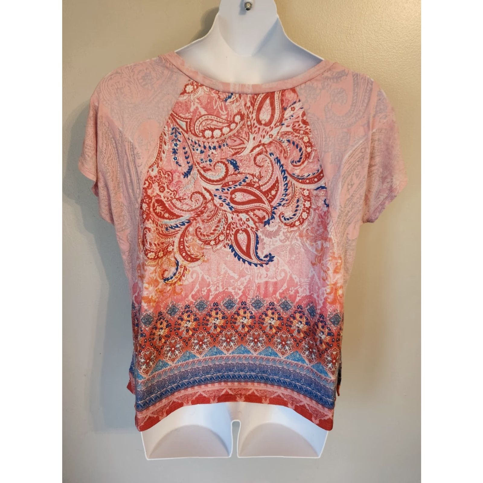 Avenue Avenue Paisley Semi Sheer Studded Casual Top Shirt 18/20 Plus Size Multicolor Women's Blouse Short Sleeve Round Neck Casual 2000s Style Size XXL / US 16-18 / IT 52-54 - 5 Thumbnail