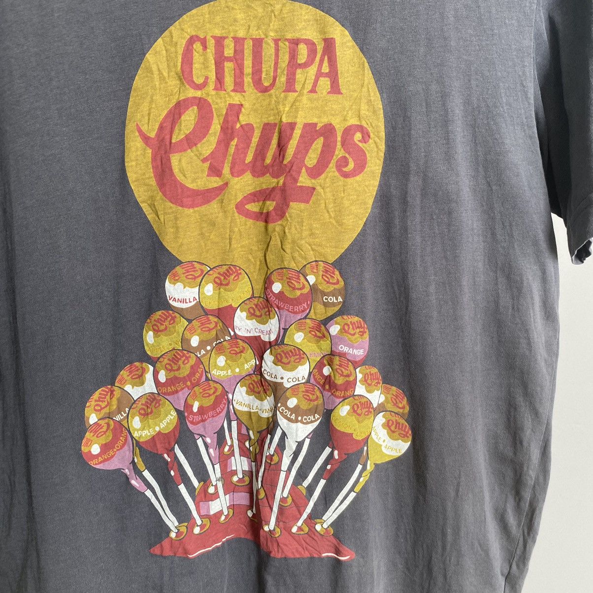 Uniqlo Thrashed Faded Chupa Chups Candy x UT ERD GRUNGE TEE Size US M / EU 48-50 / 2 - 2 Thumbnail