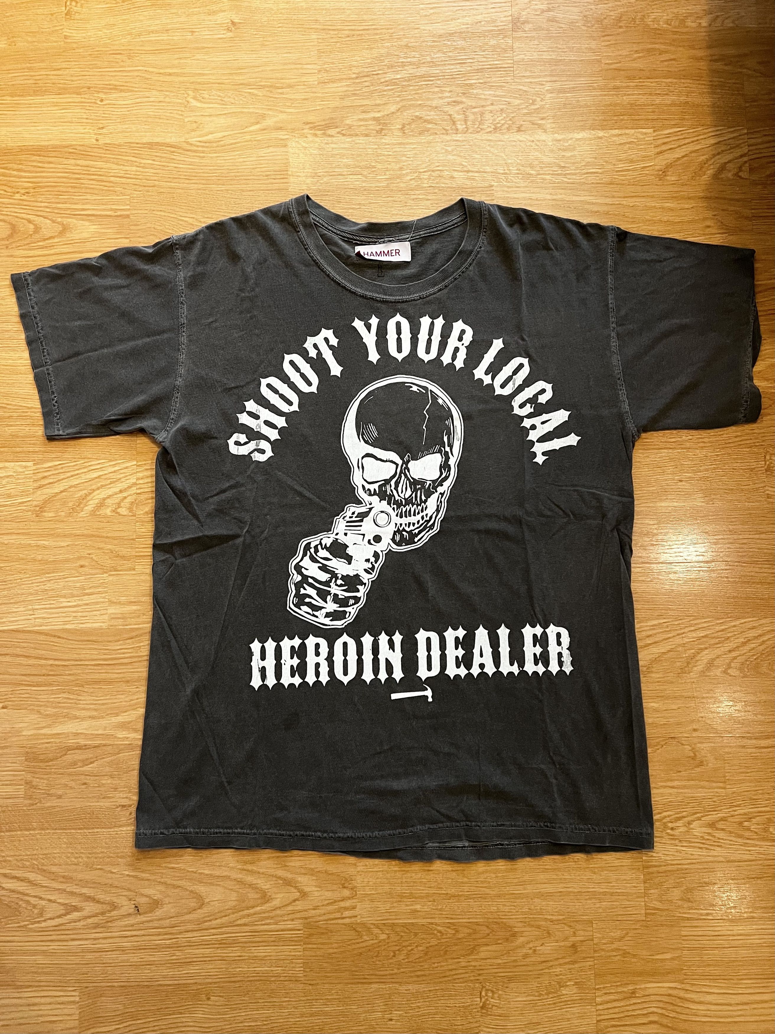 Warren Lotas Warren Lotas "Shoot Your Local Heroin Dealer" T-shirt grey Size US L / EU 52-54 / 3 - 6 Thumbnail