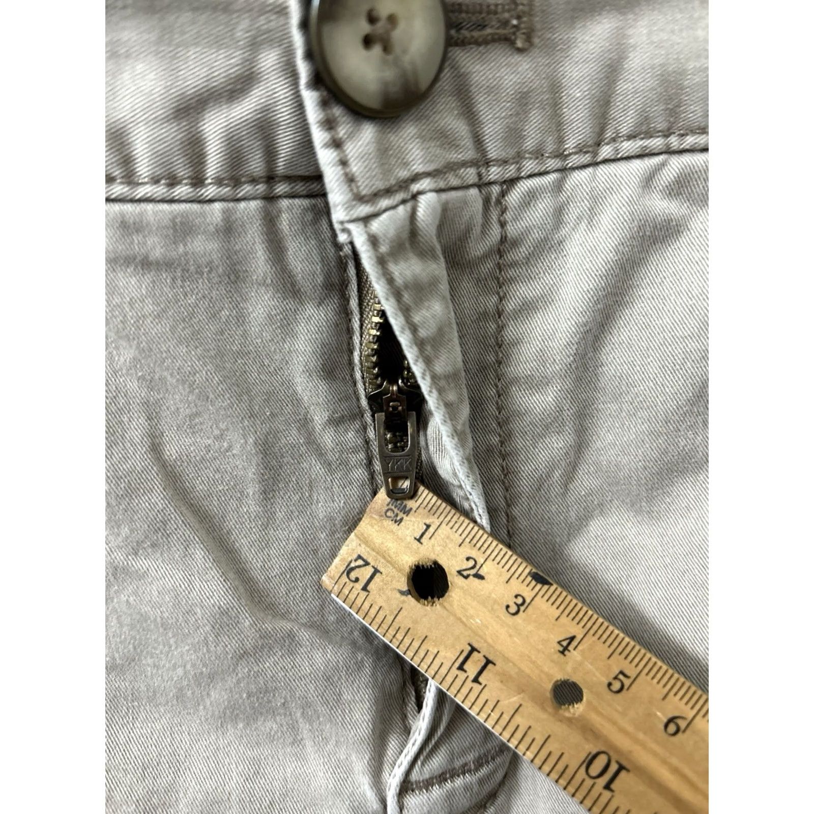 Eddie Bauer Eddie Bauer Cargo Pants Womens 18 Tan Beige Zip Pockets Tapered Regular 30in 40in Inseam Cargo Trousers Elastic Ankle Zip Govt Size 40" / US 18 - 6 Thumbnail