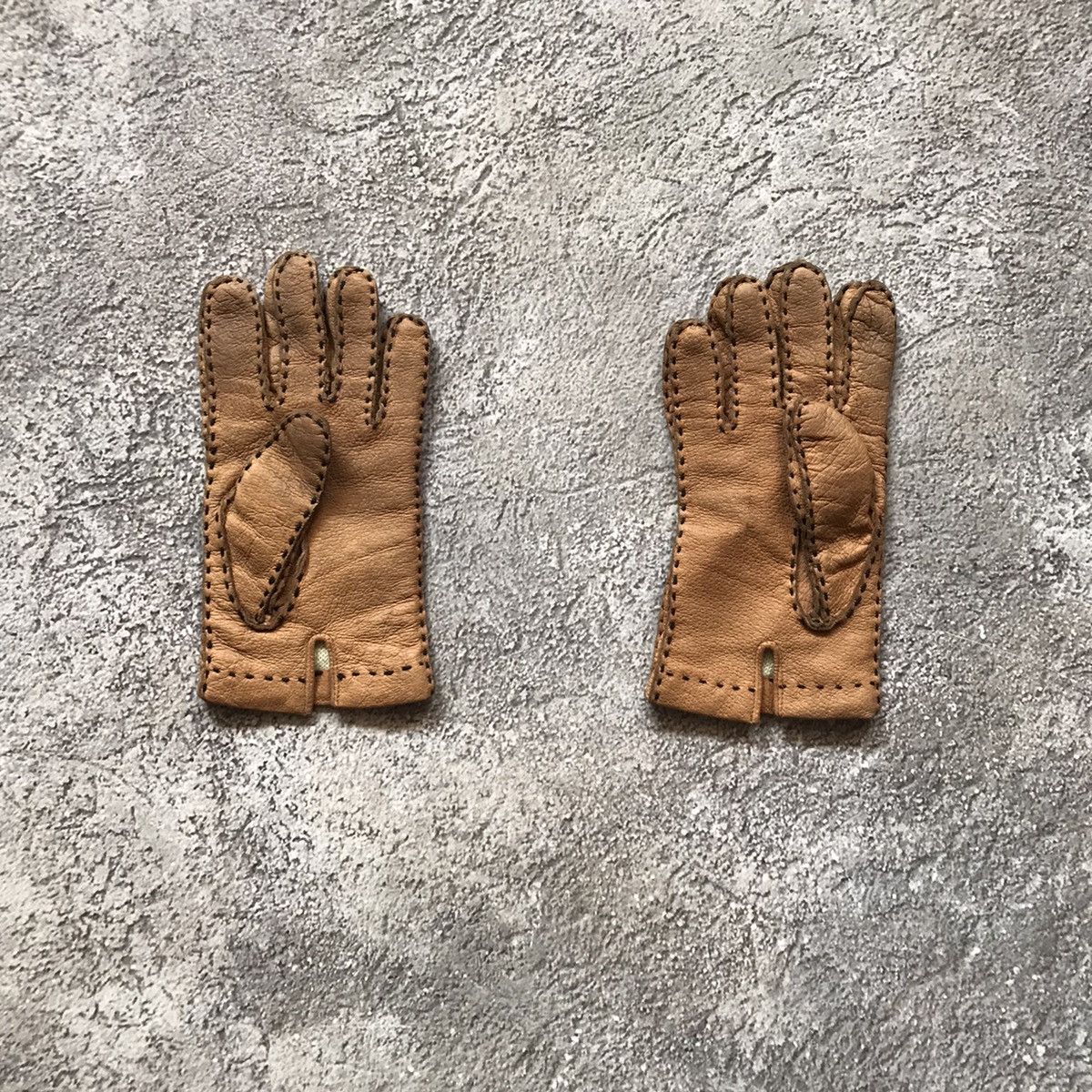 Vintage Vintage Y2K Leather Gloves Japan Avant Garde Streetwear OS Size ONE SIZE - 1 Thumbnail