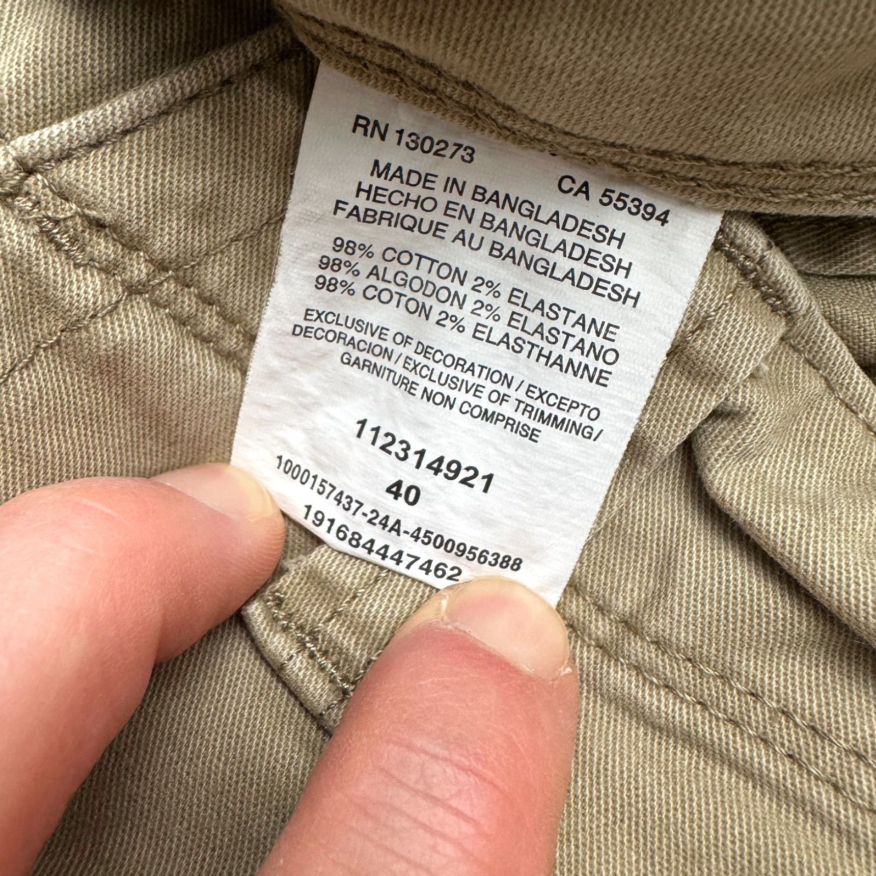 Wrangler Wrangler Relaxed Fit Cargo Shorts Mens 40 Khaki Brown Cotton Outdoor Stretch Cargo Pocket Pockets 9.5 Inseam Summer Fall 40 Mens Clothing Size US 40 / EU 56 - 7 Thumbnail