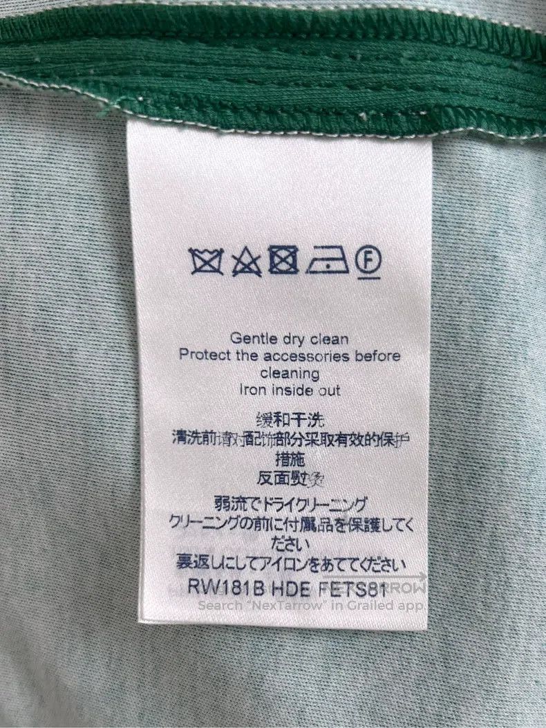 Louis Vuitton Louis Vuitton Clock logo T-shirt Size US L / EU 52-54 / 3 - 9 Thumbnail
