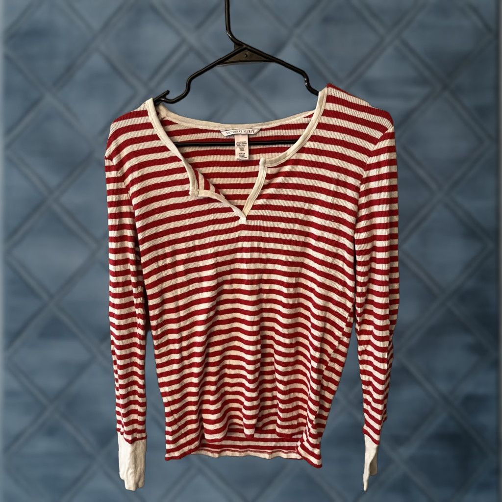 Victoria's Secret Victoria’s Secret Angels- Women’s Red & White V Neck- Long Sleeve Shirt Size S Size S / US 4 / IT 40 - 1 Thumbnail
