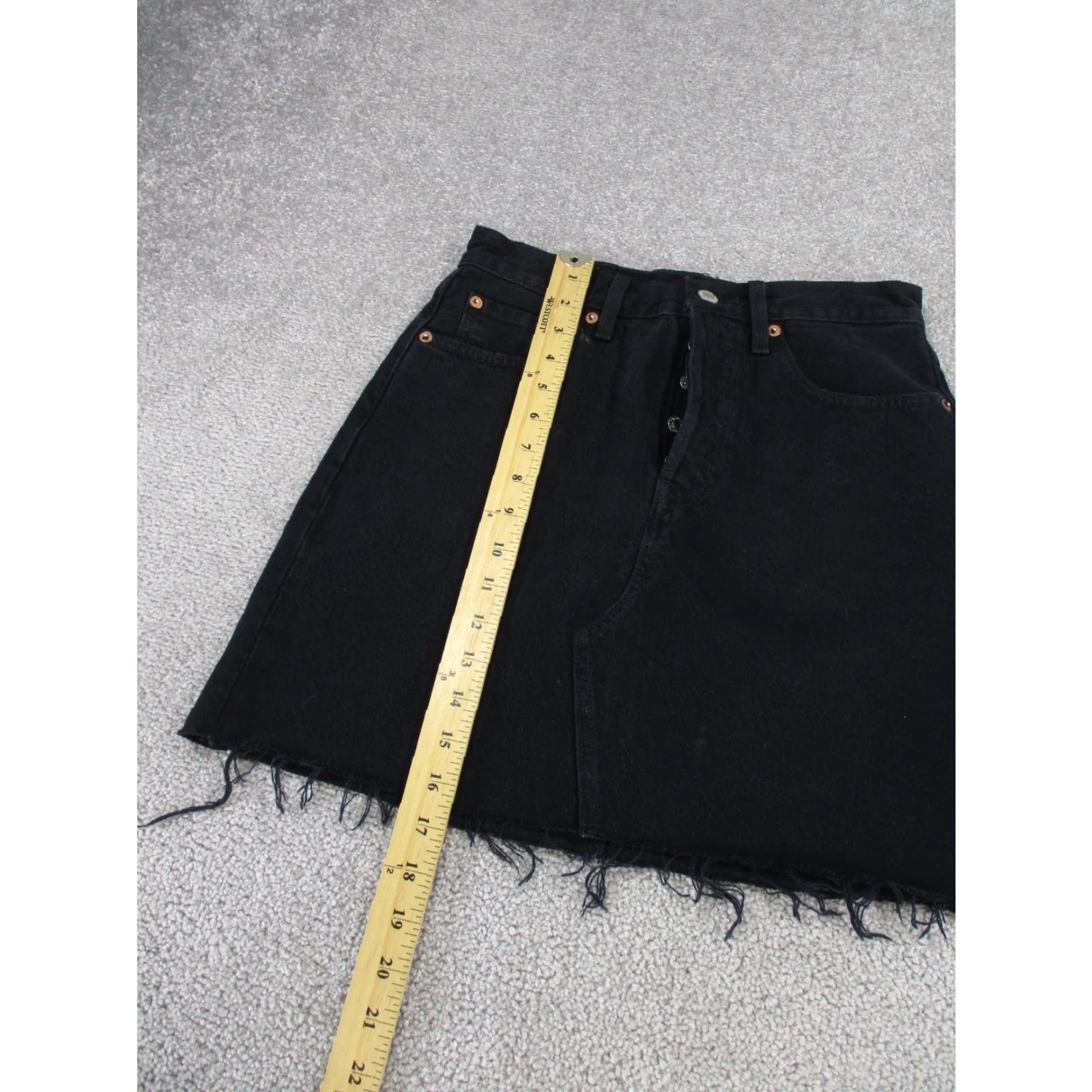 Levi's Levis Skirt Womens 26 Black Denim A Line Mini Frayed Hem Size 26" / US 2 / IT 38 - 4 Thumbnail