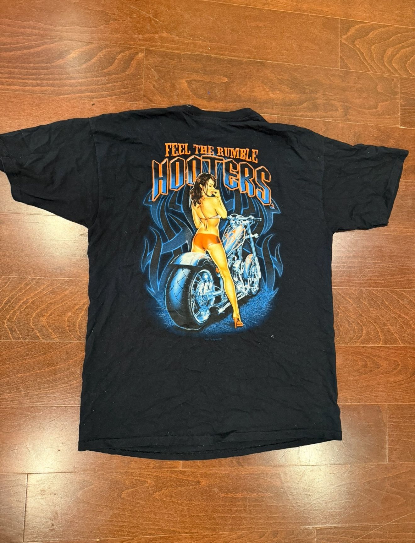 Other Feel the rumble hooters reversible tee Size US L / EU 52-54 / 3 - 1 Thumbnail