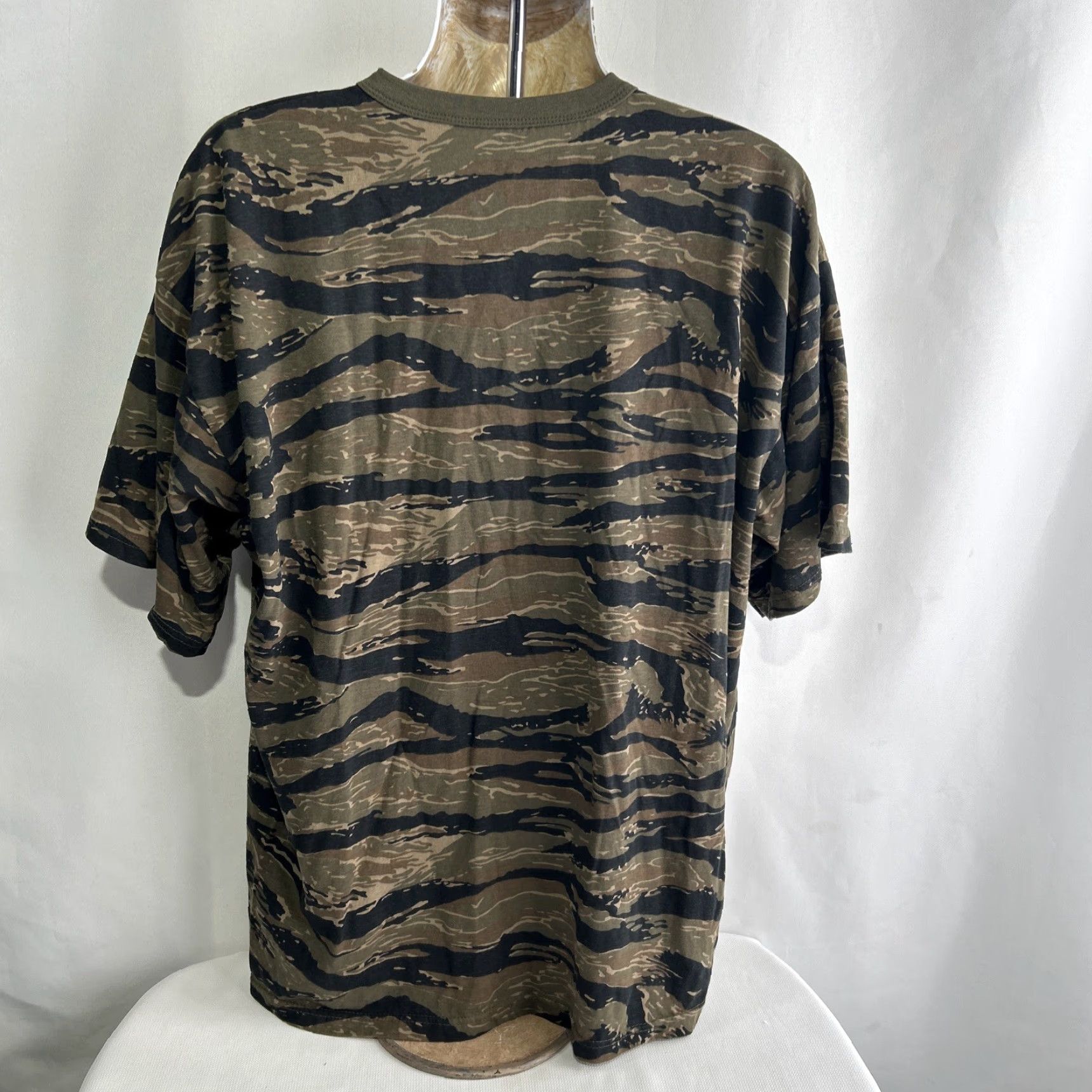 Rothco VINTAGE Rothco Shirt 3XL Tiger Stripe Camo Short Sleeve Crewneck Outdoors Mens Size US XXL / EU 58 / 5 - 3 Thumbnail