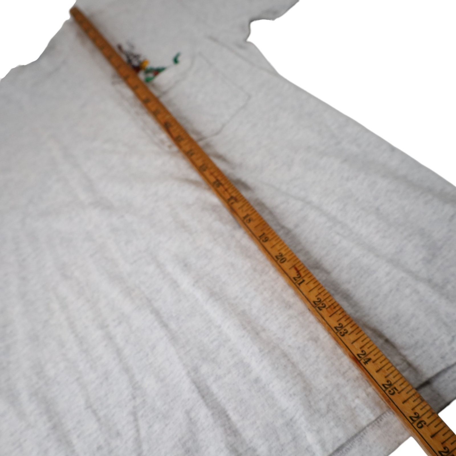 Disney × Vintage Vintage Disney Mickey Mouse Pocket Alligator T Shirt Size US M / EU 48-50 / 2 - 9 Thumbnail