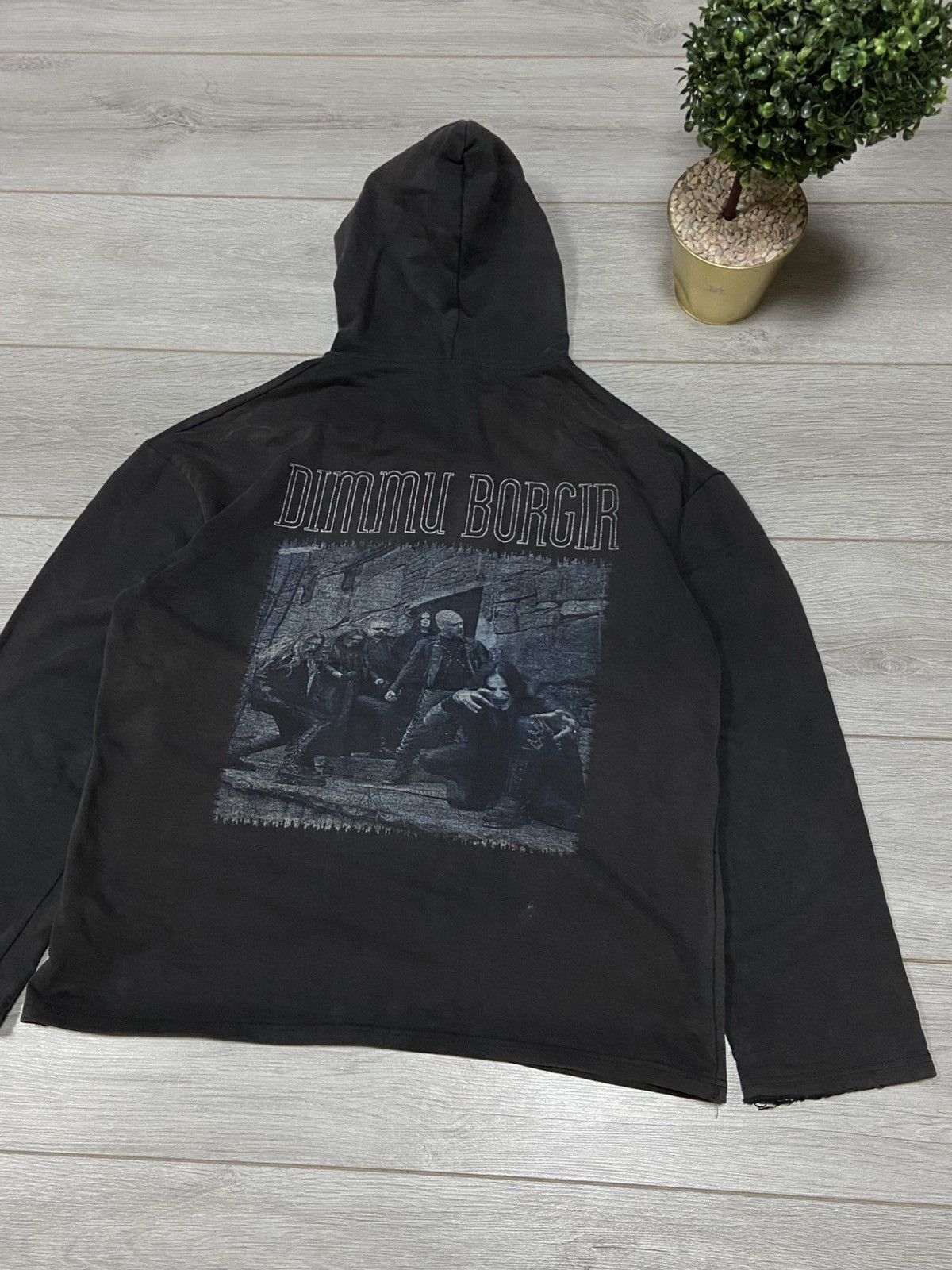 Band Tees Vintage Dimmu Borgit distressed faded hoodie Size US L / EU 52-54 / 3 - 11 Thumbnail