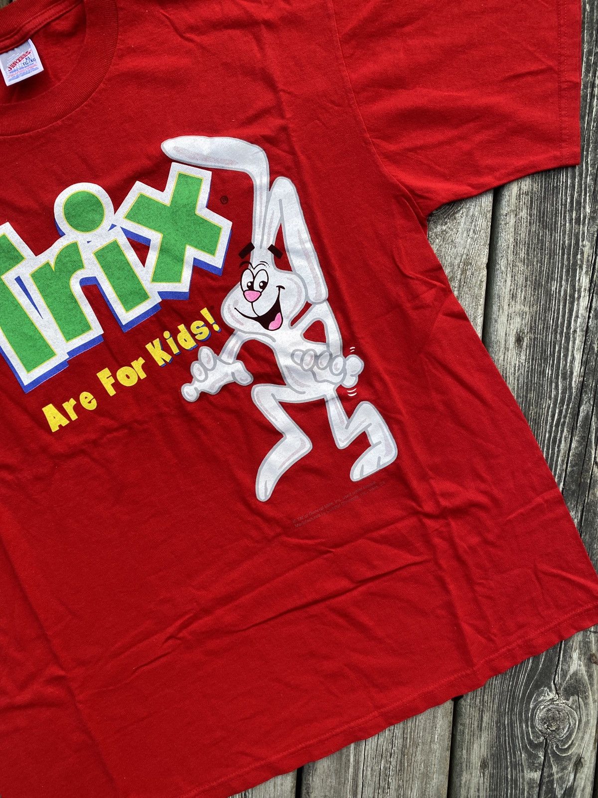 Jerzees × Vintage 90s Trix Cereal cartoon rabbit art shirt sz XL Size US XL / EU 56 / 4 - 2 Thumbnail