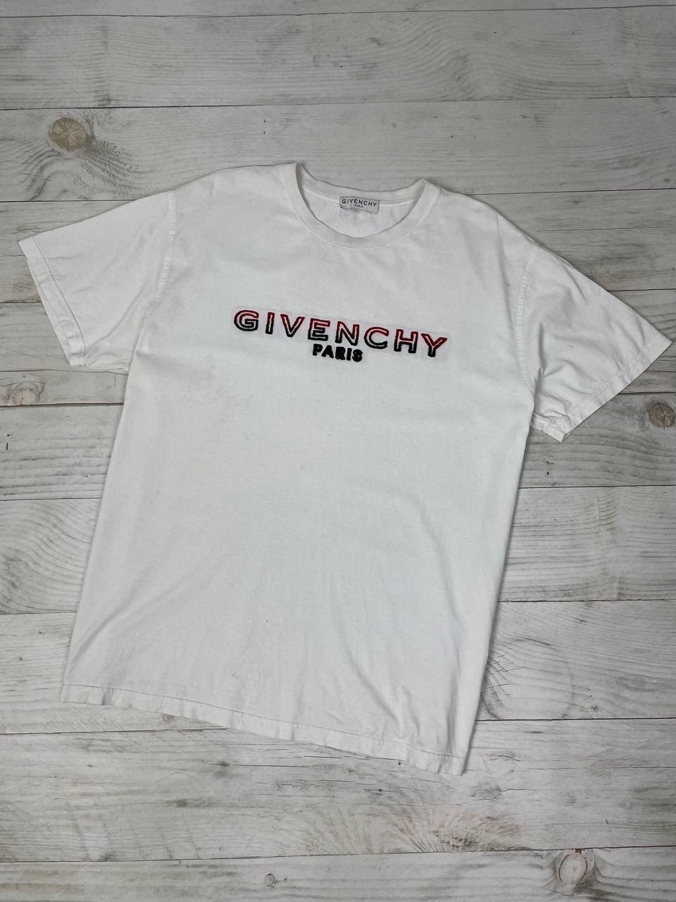 Image of Givenchy Paris Embroidered Big Logo Y2K in White, Men's (Size XL)