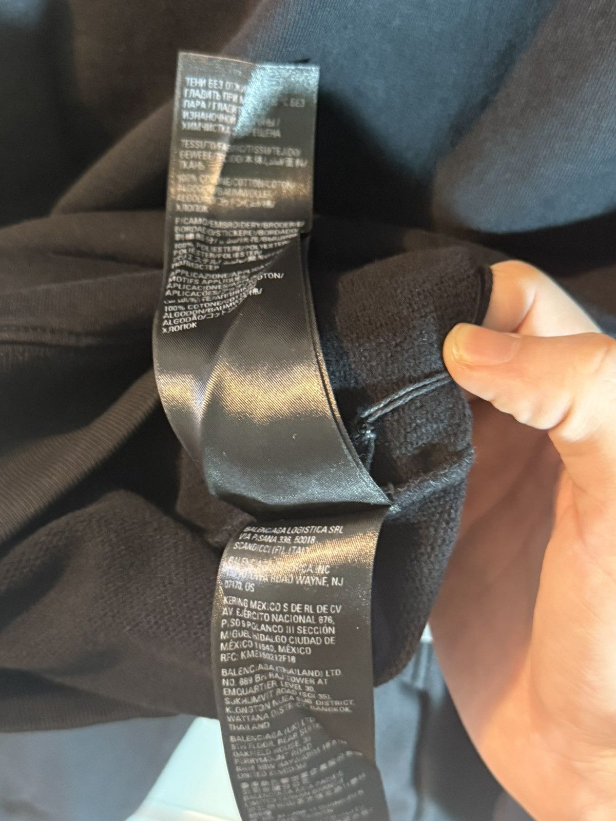 Balenciaga Balenciaga Los Angles Hoodie Black Size 2 Size US S / EU 44-46 / 1 - 9 Thumbnail