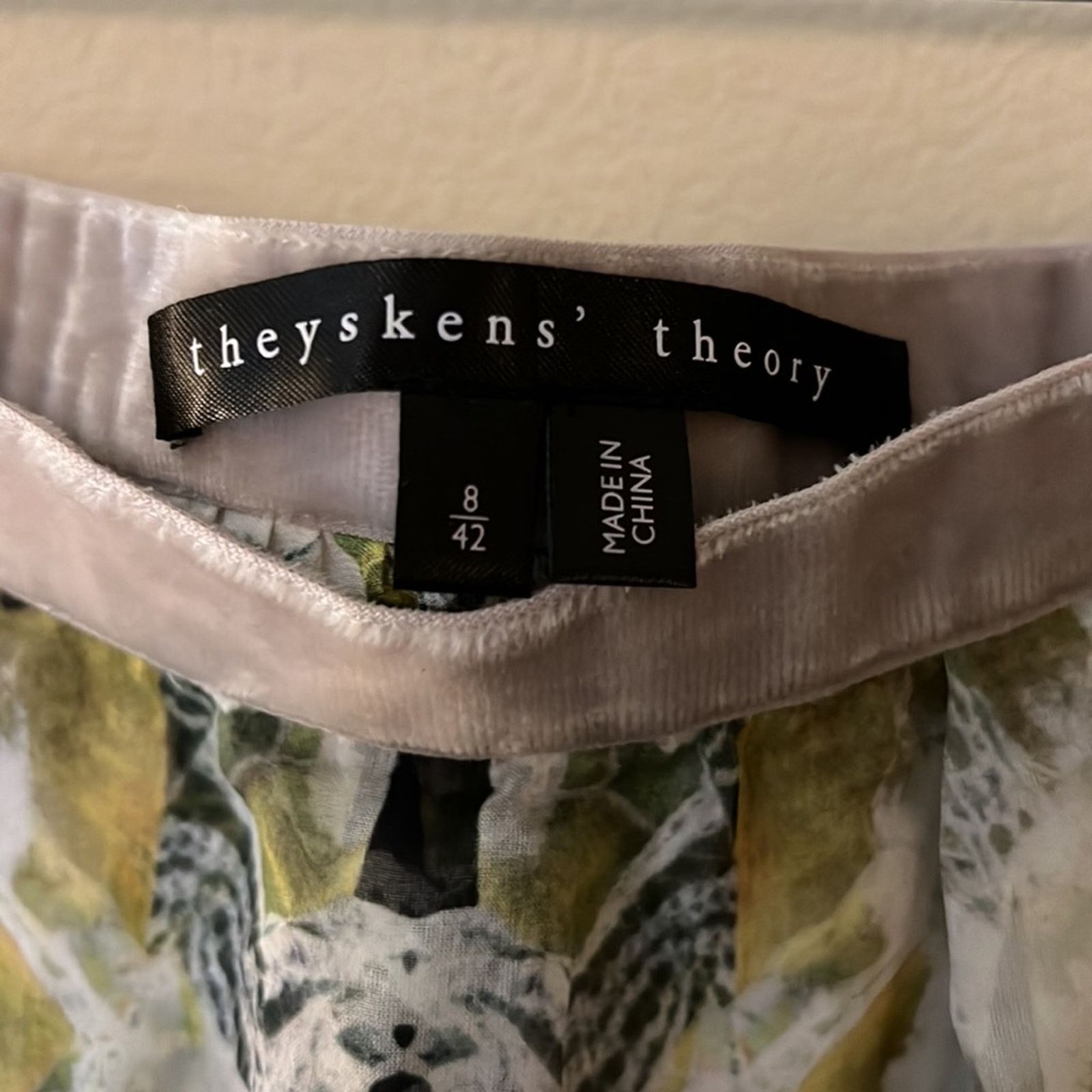 Theory Theysken’s Theory Silk Printed Sayer Skirt Size 8 Size 30" / US 8 / IT 44 - 4 Thumbnail