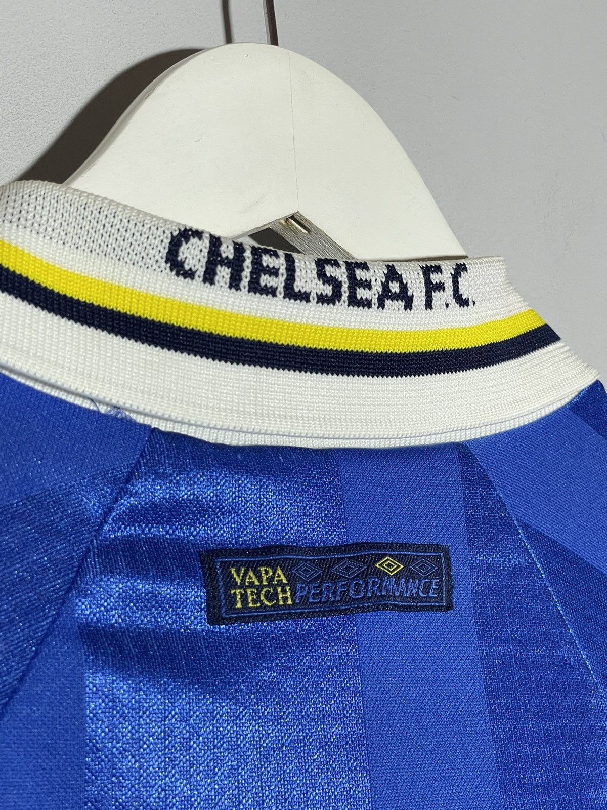 Chelsea Soccer × Vintage Chelsea FC Umbro 1997/98 Vintage Y2k Home Football Shirt Size US XL / EU 56 / 4 - 10 Thumbnail