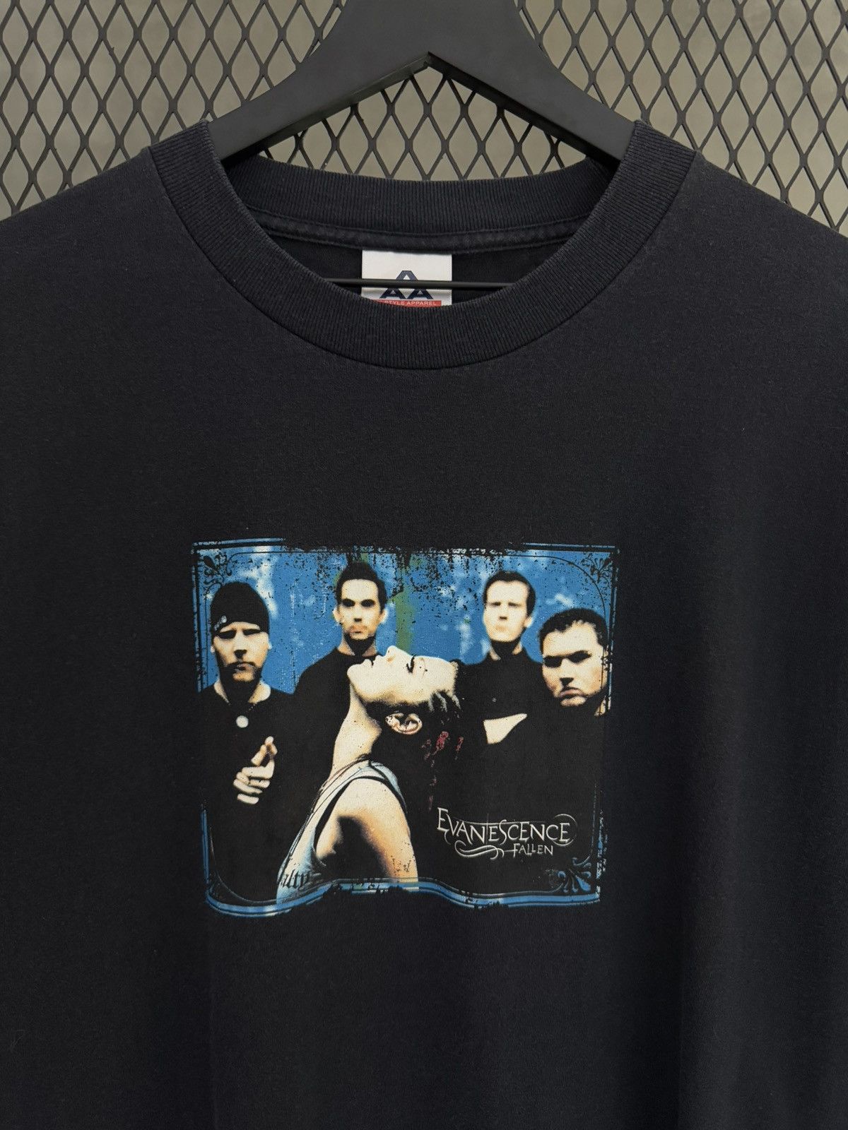 Band Tees × Vintage Vintage 2000s Evanescece Fallen Tee Size US L / EU 52-54 / 3 - 2 Thumbnail
