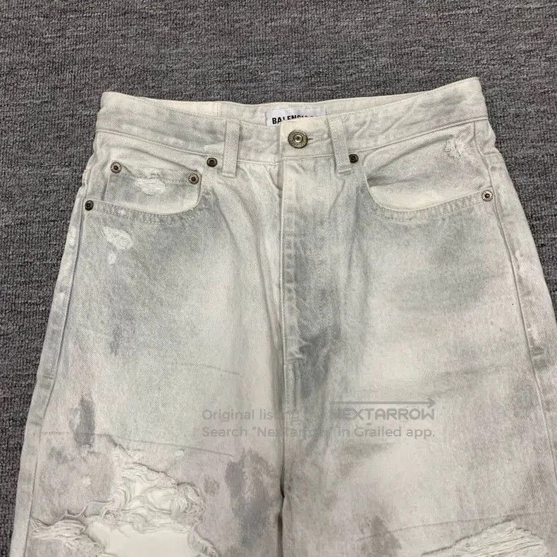 Balenciaga Balenciaga White Distressed Denim Jeans. Size US 26 / EU 42 - 6 Thumbnail
