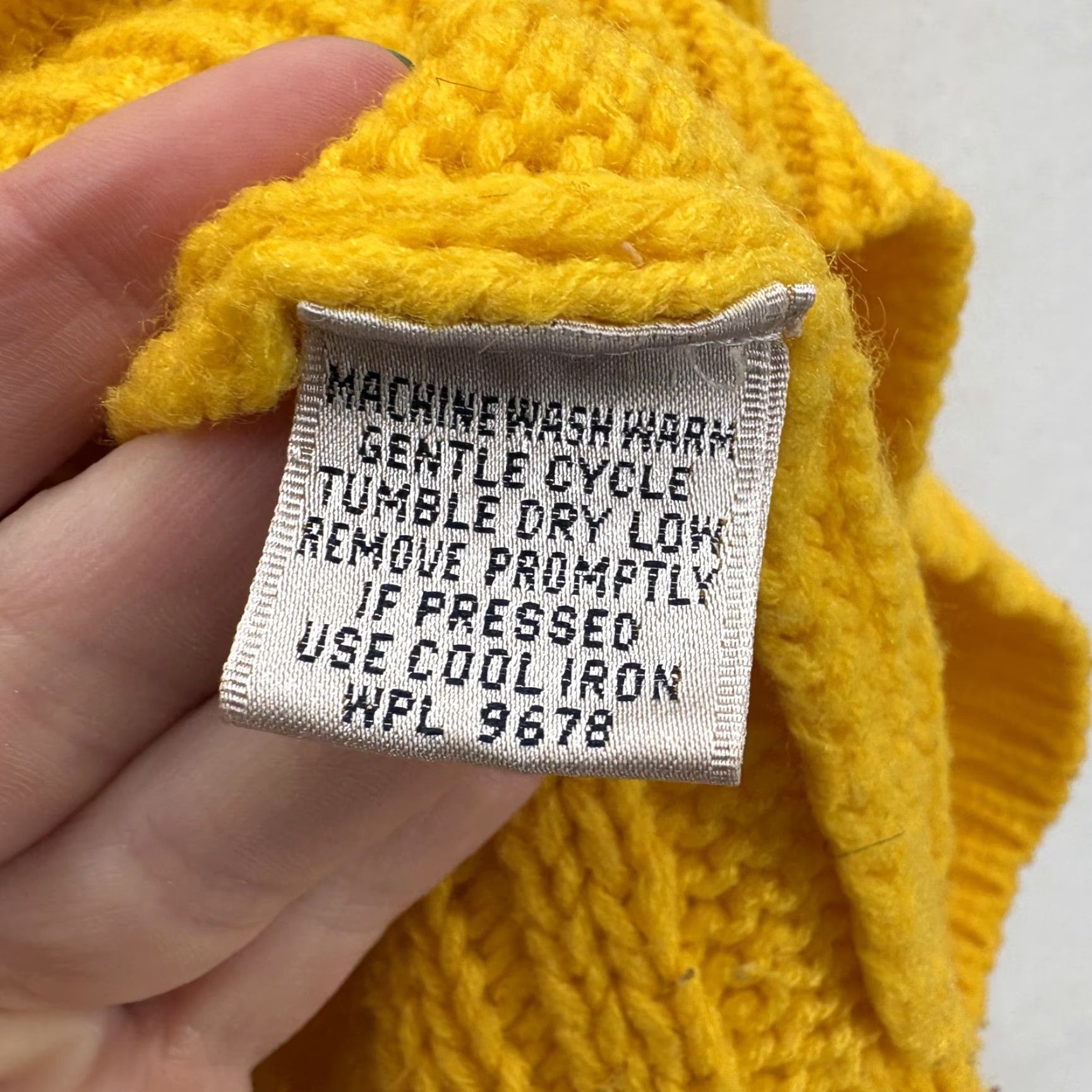 Arrow VINTAGE Shelter Bay by Arrow Sweater Mens Medium Yellow Cable-Knit Crew Neck 90s Fisherman Lightweight Knit Pullover Casual Size US M / EU 48-50 / 2 - 5 Thumbnail