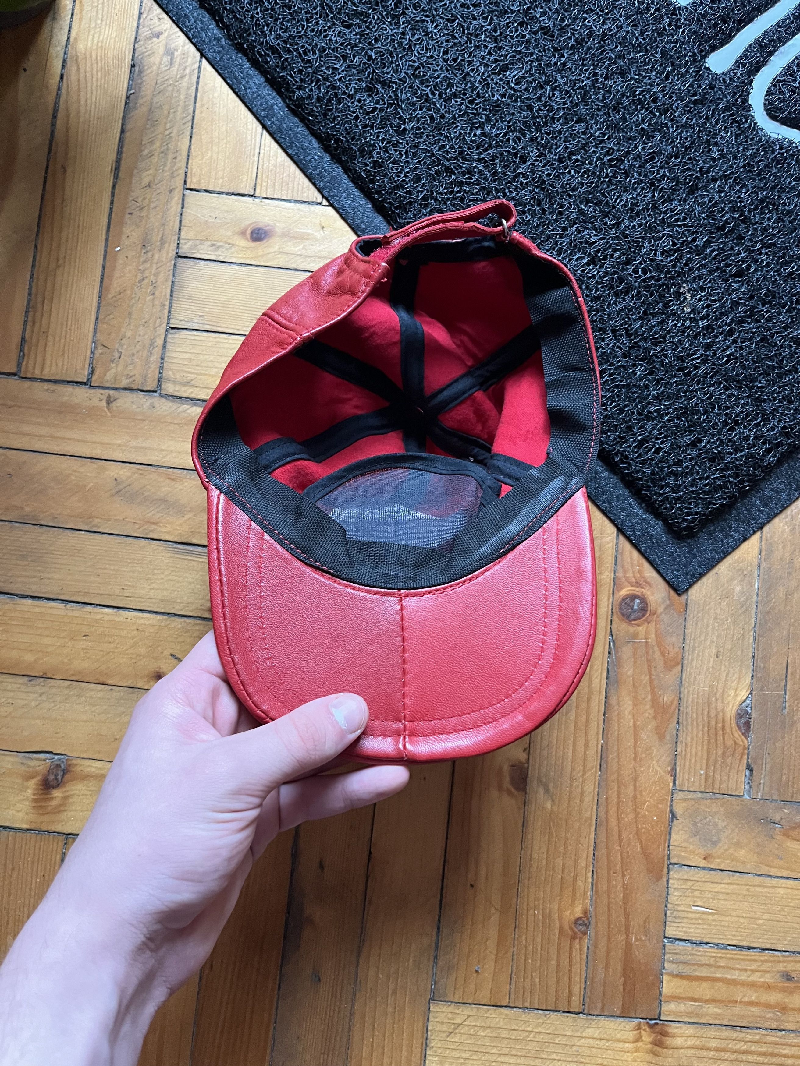 BMW Vintage BMW F1 Ferrari Red Nascar Racing 5 Panel Leather Cap Size ONE SIZE - 5 Thumbnail