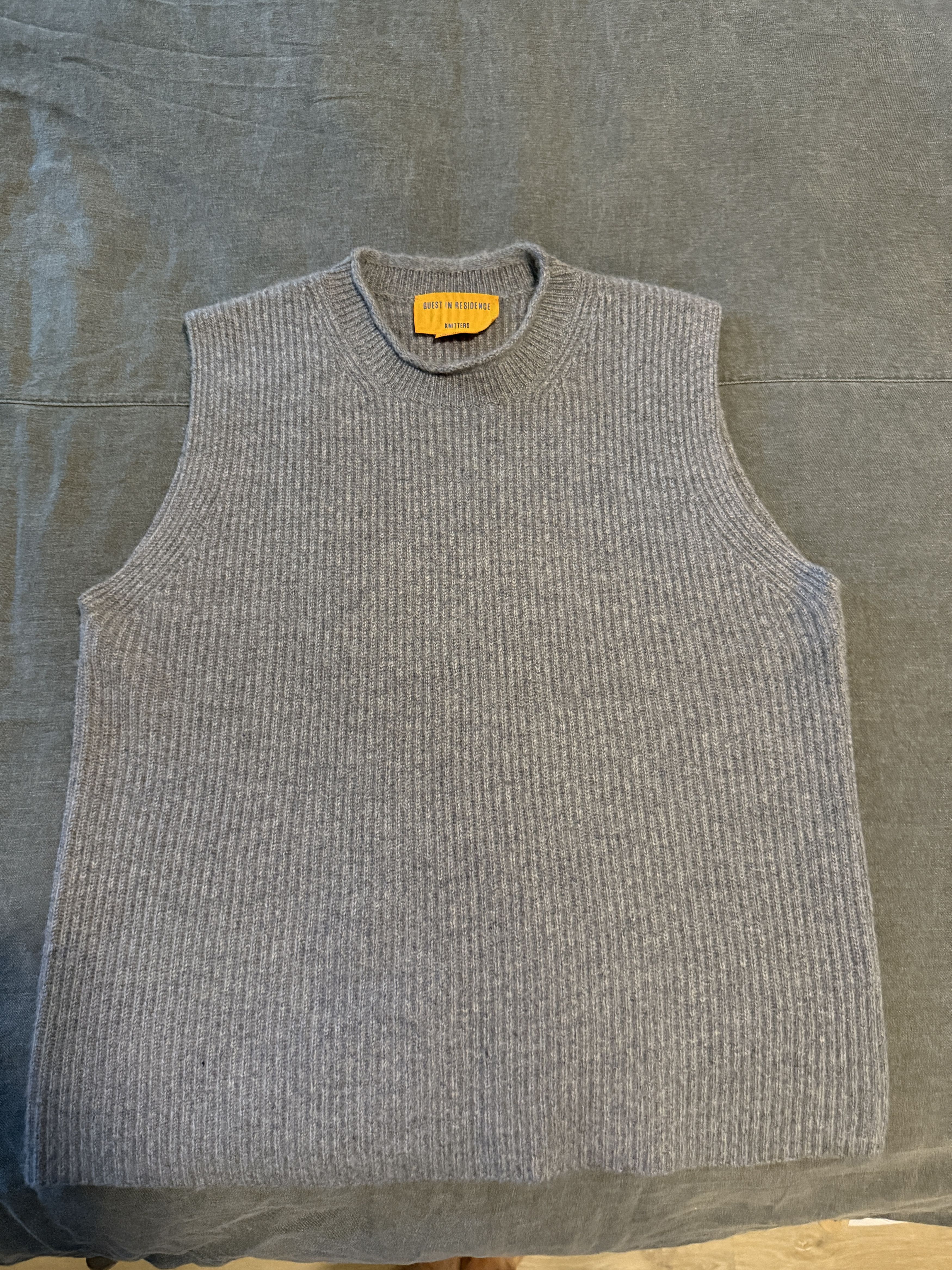 Guest in Residence Grey cashmere vest Size US M / EU 48-50 / 2 - 1 Thumbnail