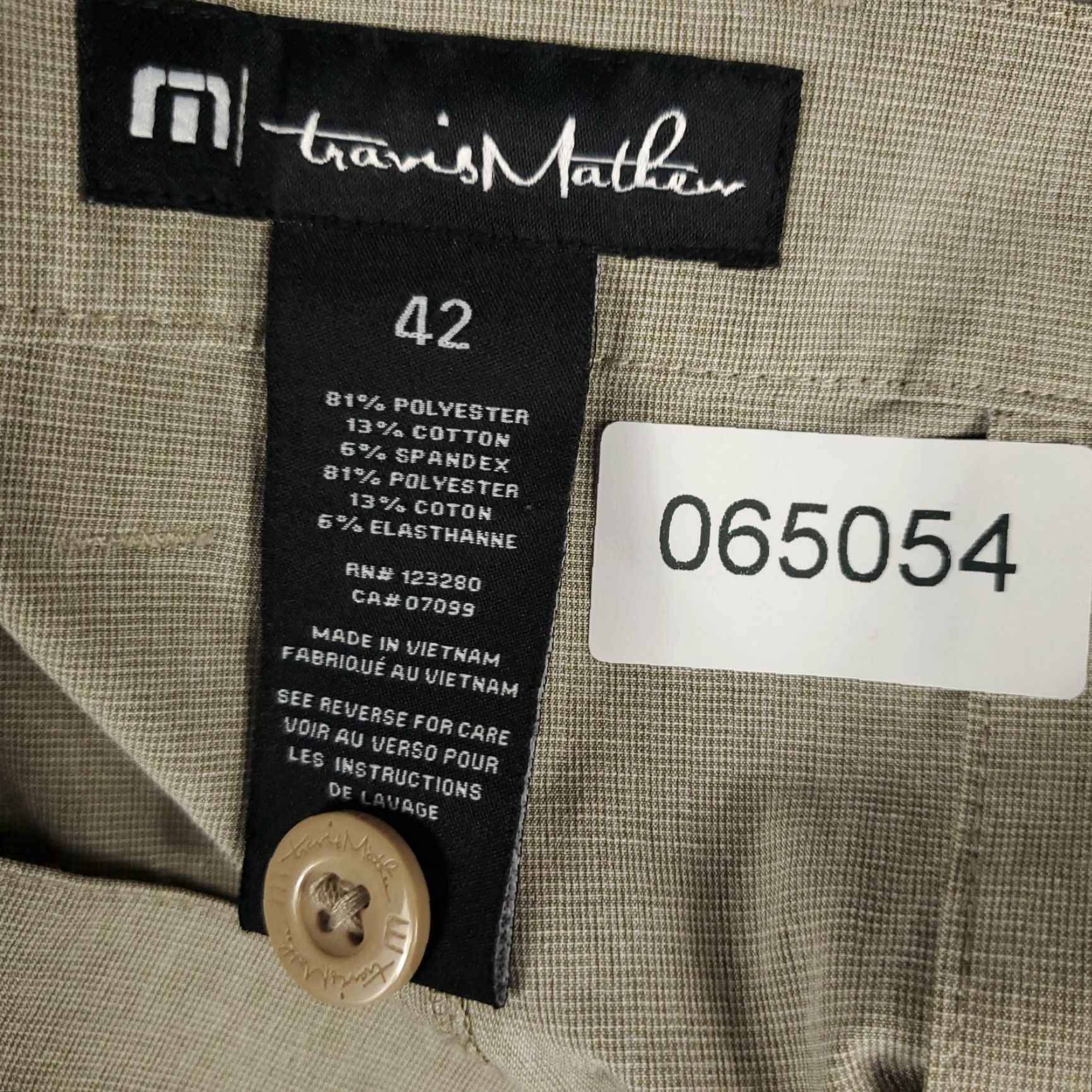 TravisMathew Travis Mathew Shorts Mens Size 42 Beige Golf Casual Flat Front Chino Stretch Pockets Inseam 10 in Size US 42 / EU 58 - 8 Thumbnail