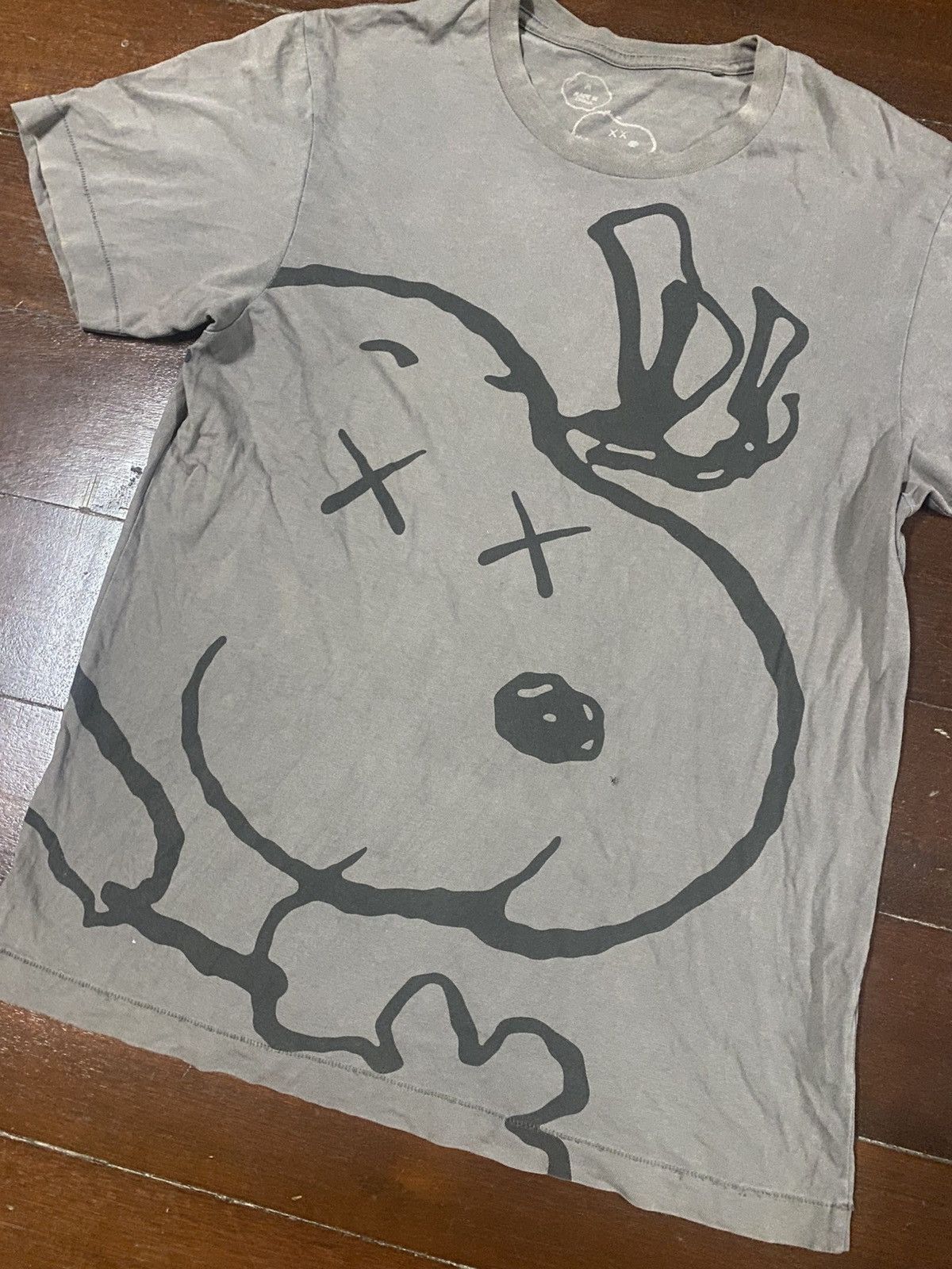 Kaws Rare Uniqlo x Kaws Snoopy Shirt over print Size US M / EU 48-50 / 2 - 4 Thumbnail