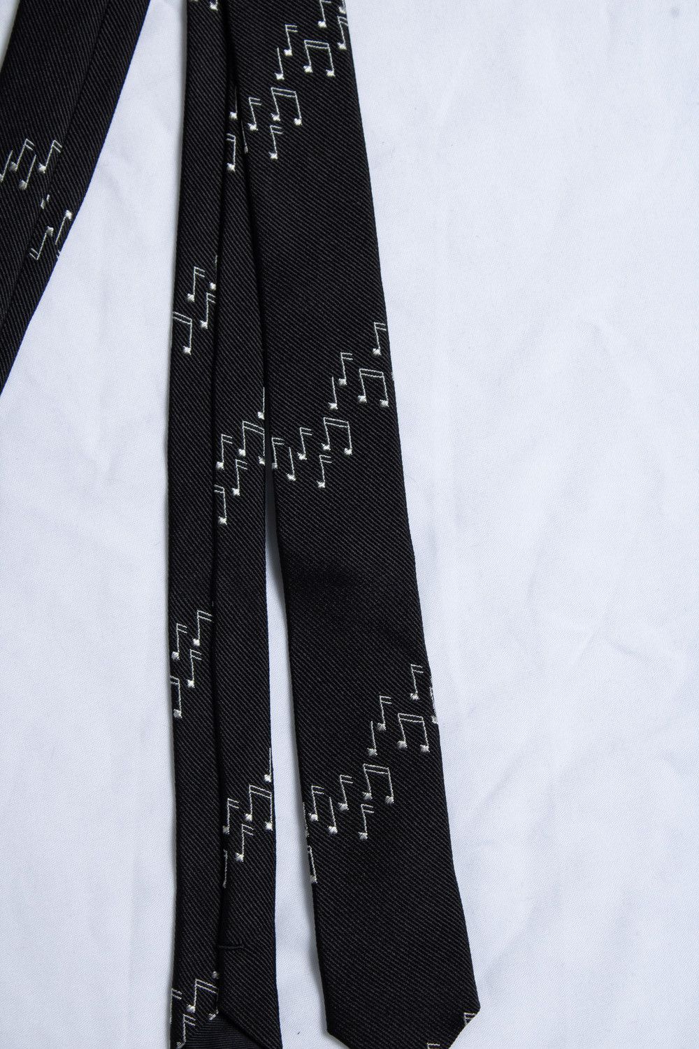 Saint Laurent Paris Saint Laurent, thin tie with music note print Size ONE SIZE - 3 Thumbnail