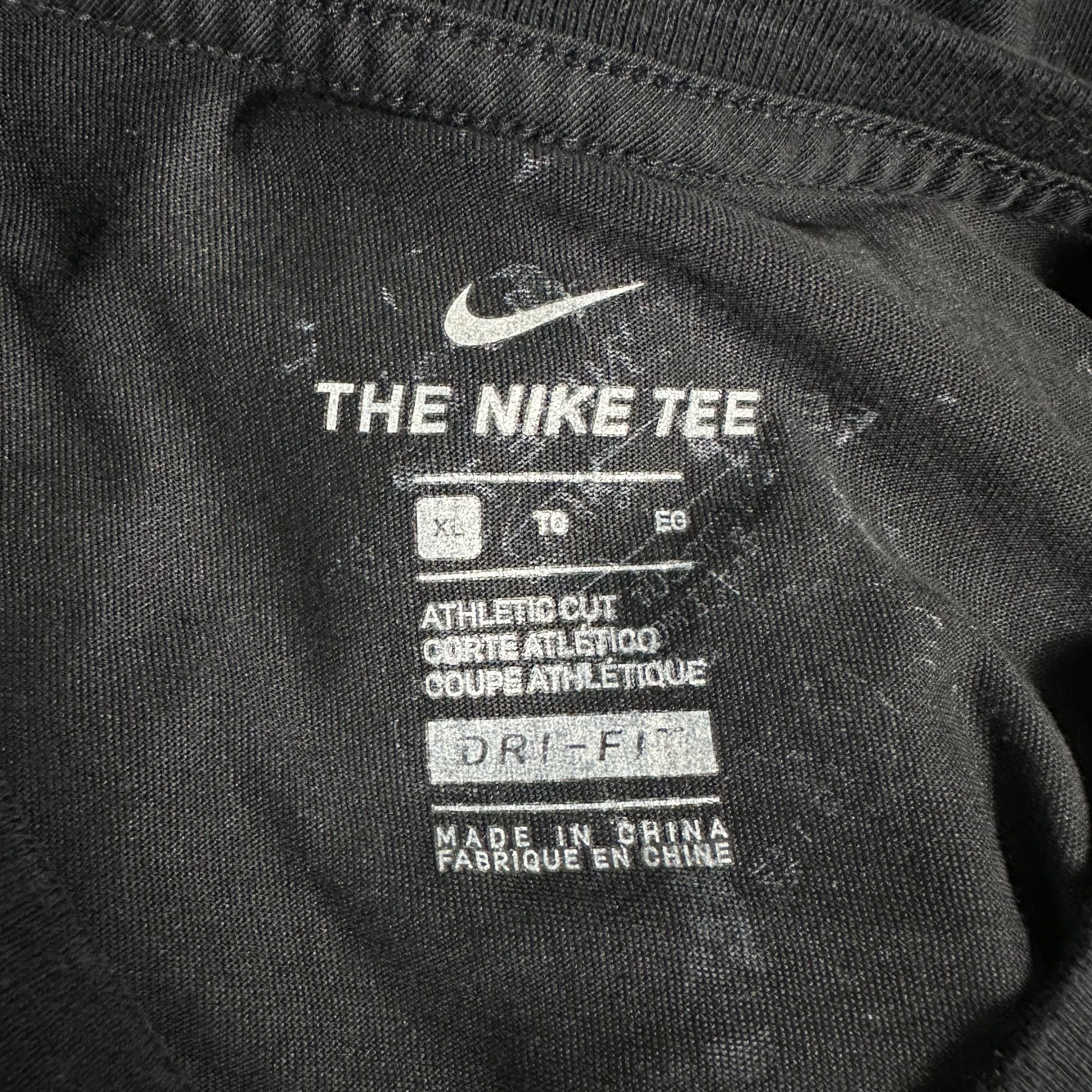 Nike 🔥RARE🔥Nike Swoosh Dri-Fit Spell Out T-shirt Size US XL / EU 56 / 4 - 5 Thumbnail